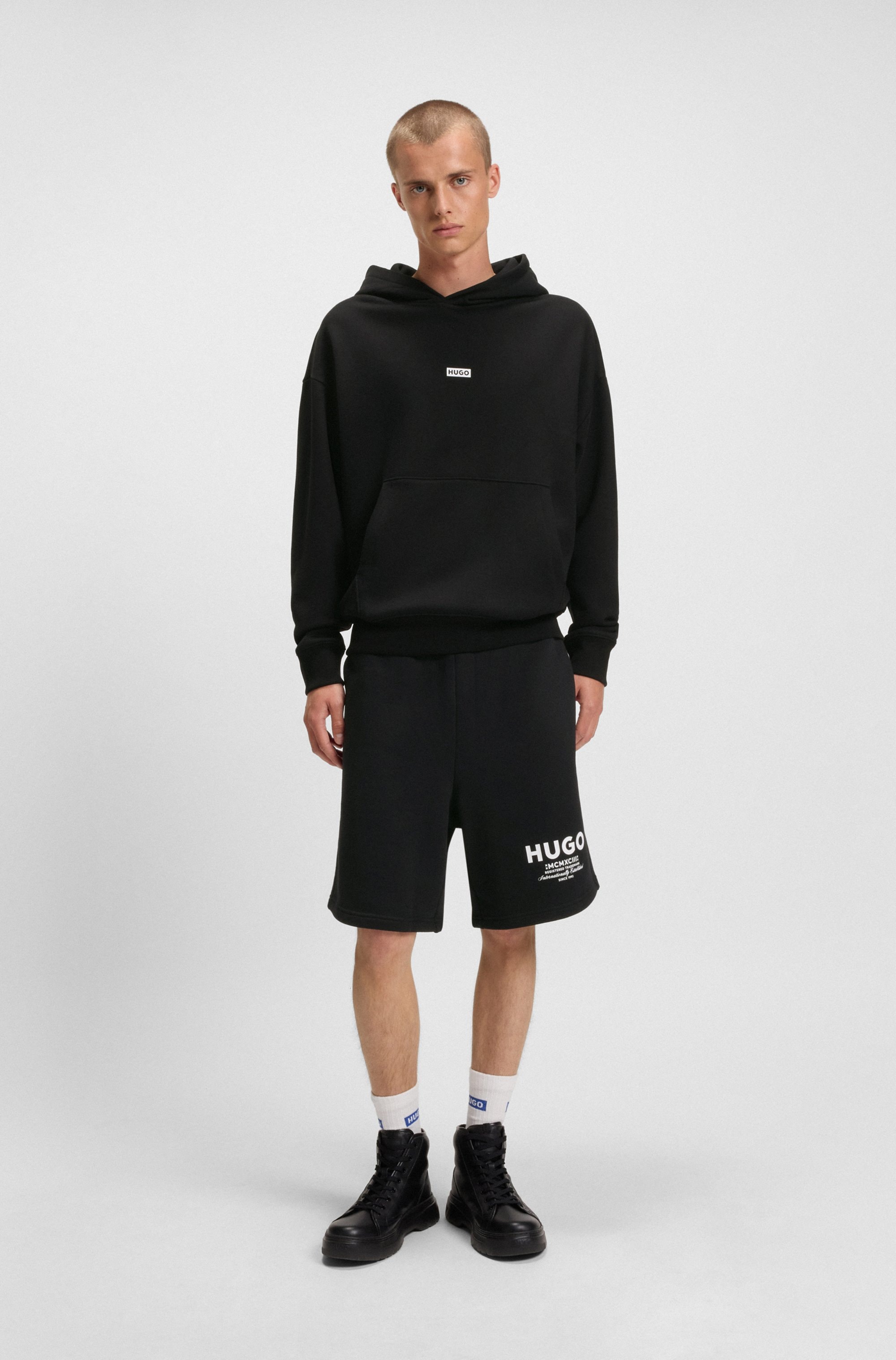 HUGO Blue Sweatshorts »Nomario«, mit grossem Druck