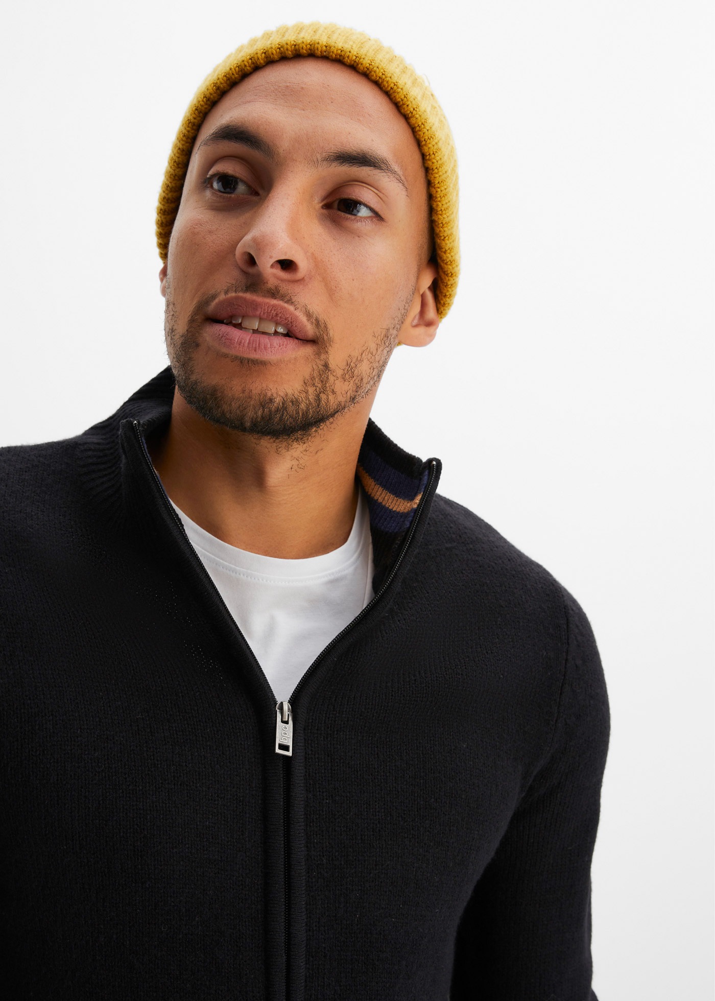bonprix Veste en tricot »Feinstrickjacke« avec col montant, Regular Fit, en polyacrylique, avec fermeture éclair