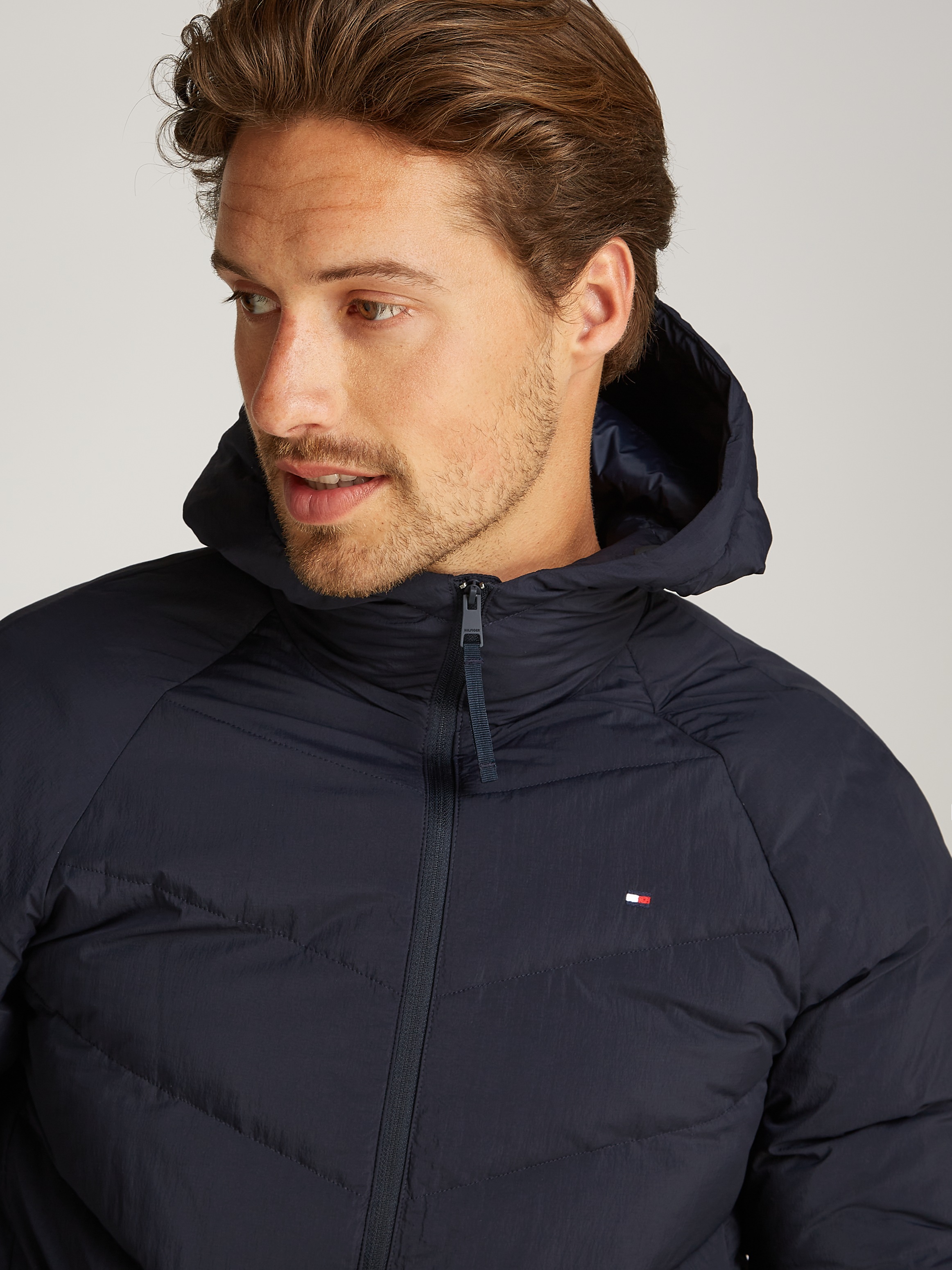 Tommy Hilfiger Steppjacke »MIX QUILT HOODED JACKET«, mit Kapuze, mit Raglanärmeln