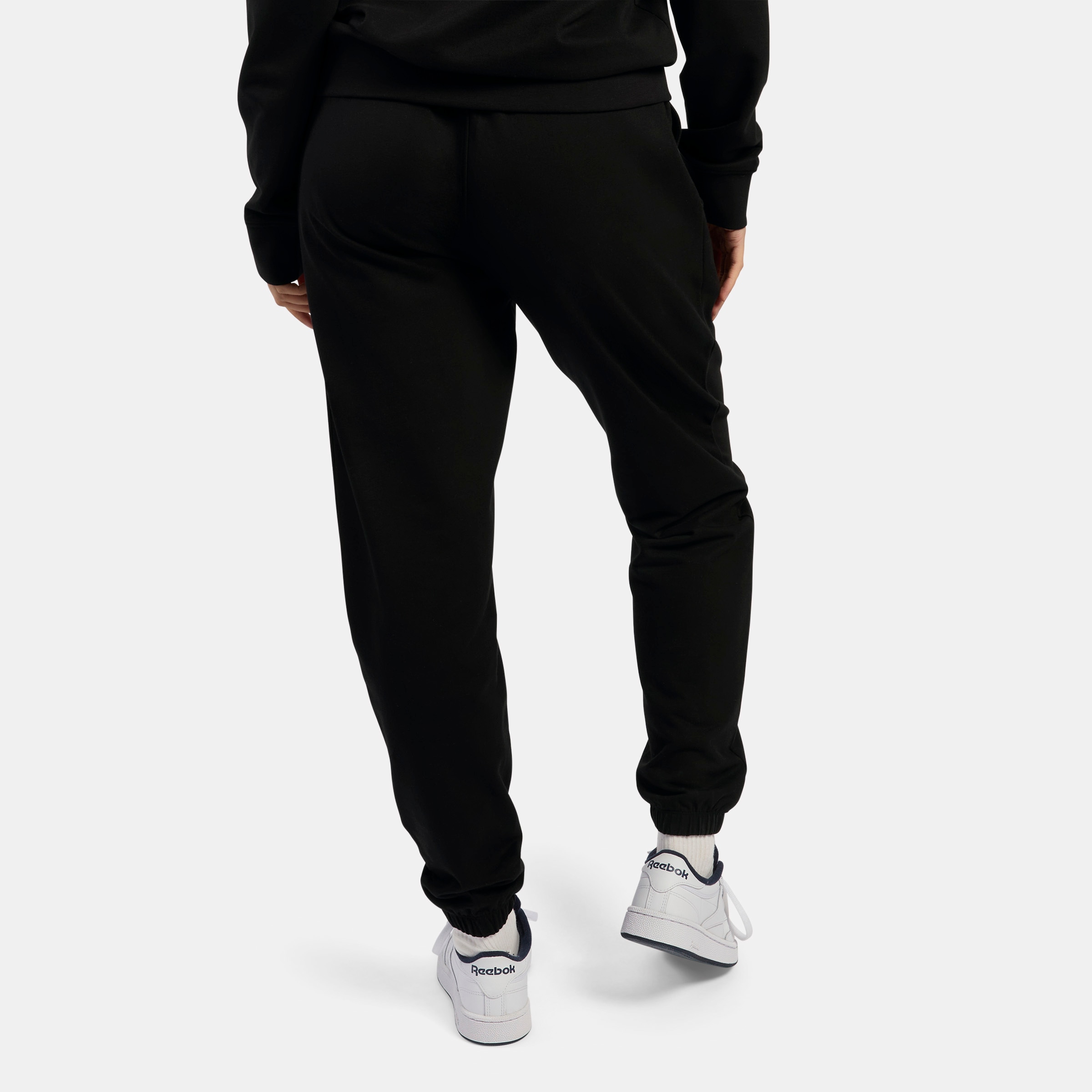 Reebok Jogginghose »ID SMALL LOGO FRENCH TERRY PANT«  sportlicher Stil, für Sport und Freizeit, aus Baumwolle