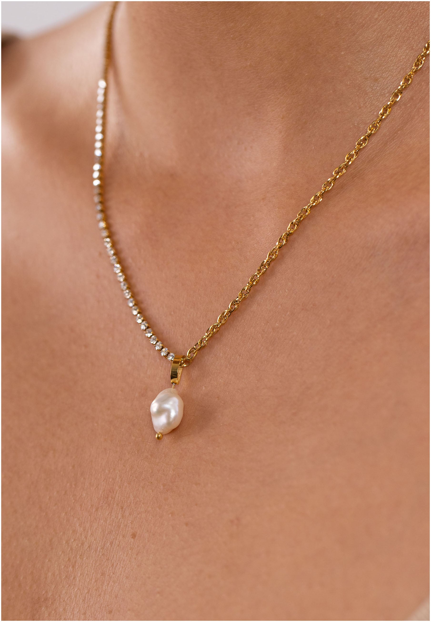 Purelei Kette mit Anhänger »Schmuck Geschenk Elua Glitzer, 2108«, mit Zirkonia (synth.) - mit Süsswasserzuchtperle