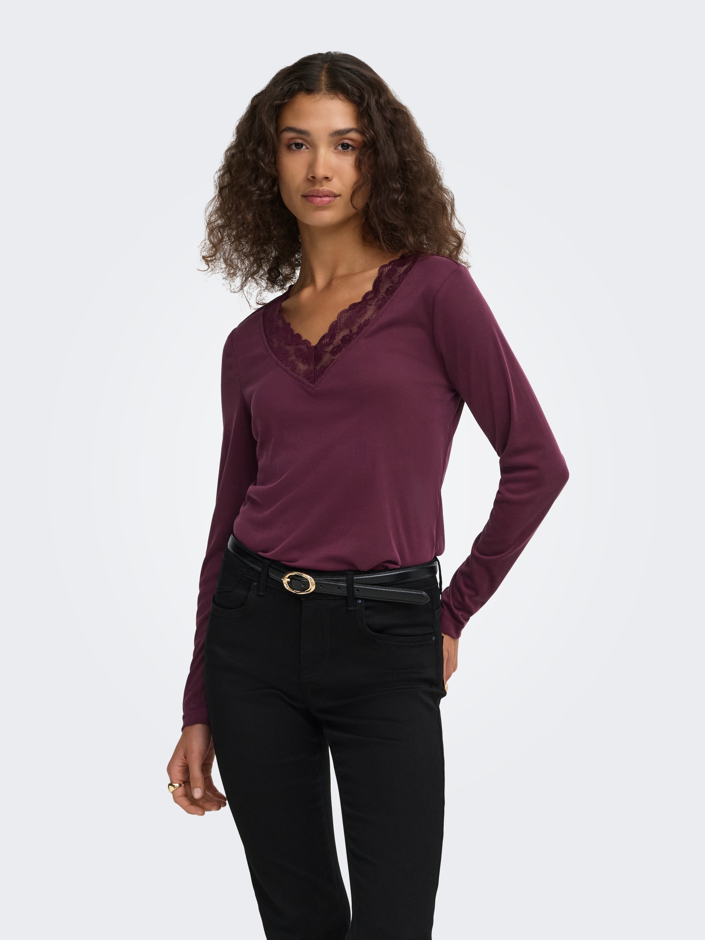 Image of ONLY Langarmshirt "ONLIDA L/S V NECK LACE TOP CS JRS" Viskosemischung, regular fit