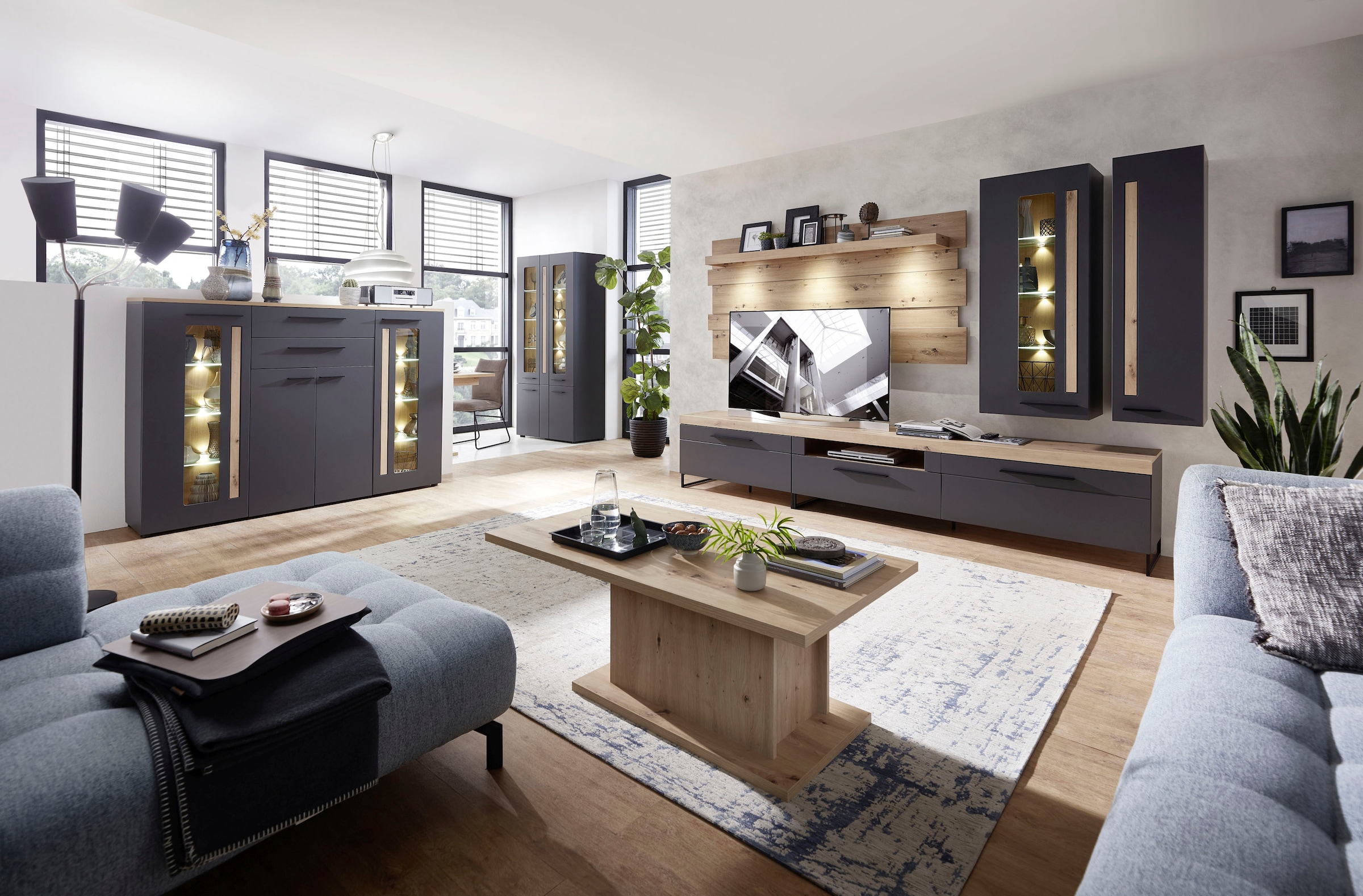 Innostyle Standvitrine »Loft Two«, mit Soft-Close-Funktion, inkl. Beleuchtung