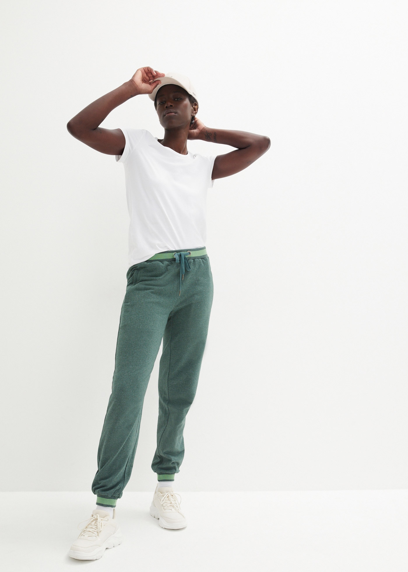 bonprix Sweathose »Sweathose aus Baumwoll-Mix, 2er Pack«  aus Baumwoll-Mix, mit Stretch-Material, lockere Passform