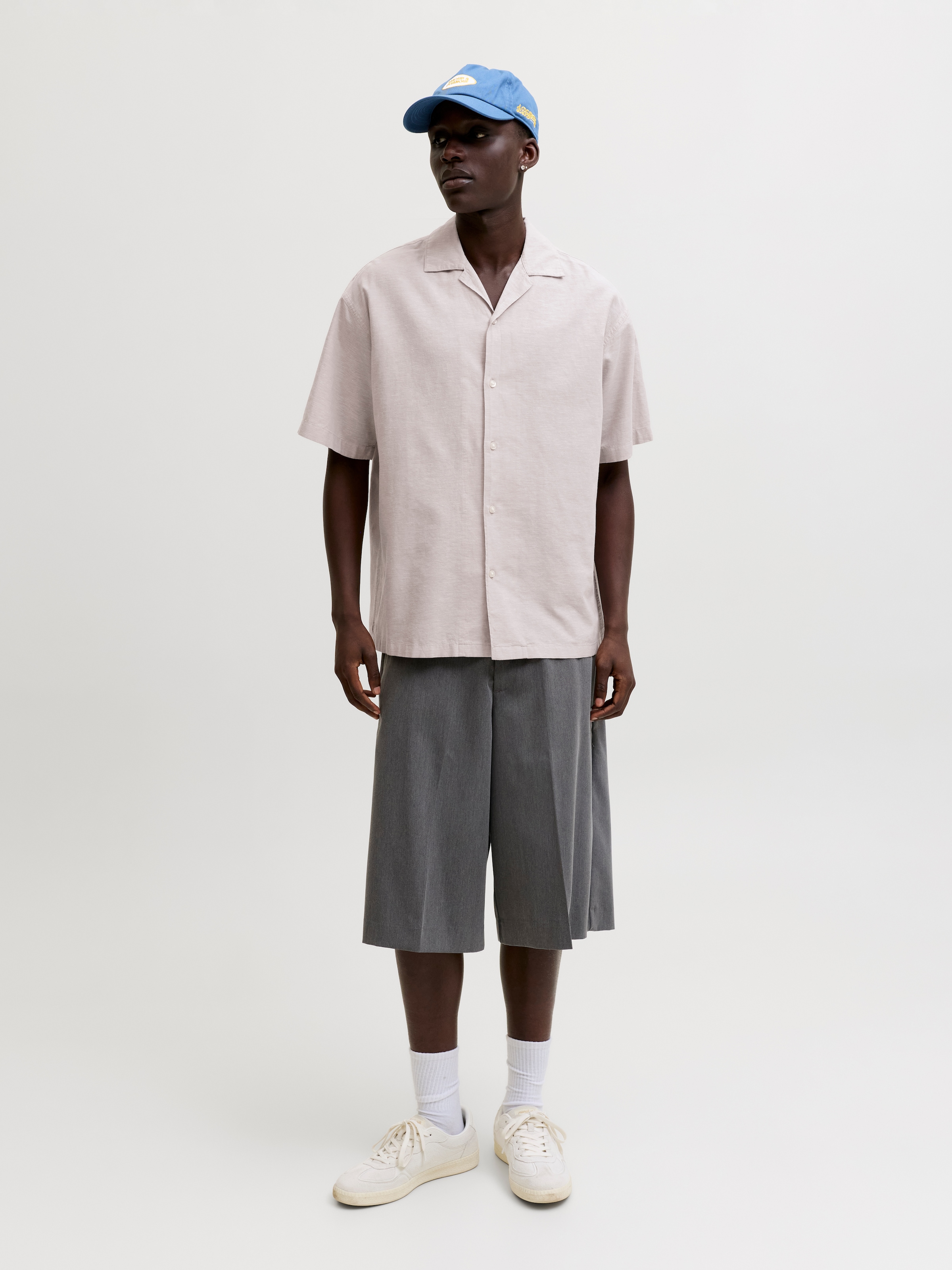Jack & Jones Kurzarmhemd »JJEBREEZE LINEN BLEND RESORT SHIRT SS SN« mit Knopfleiste