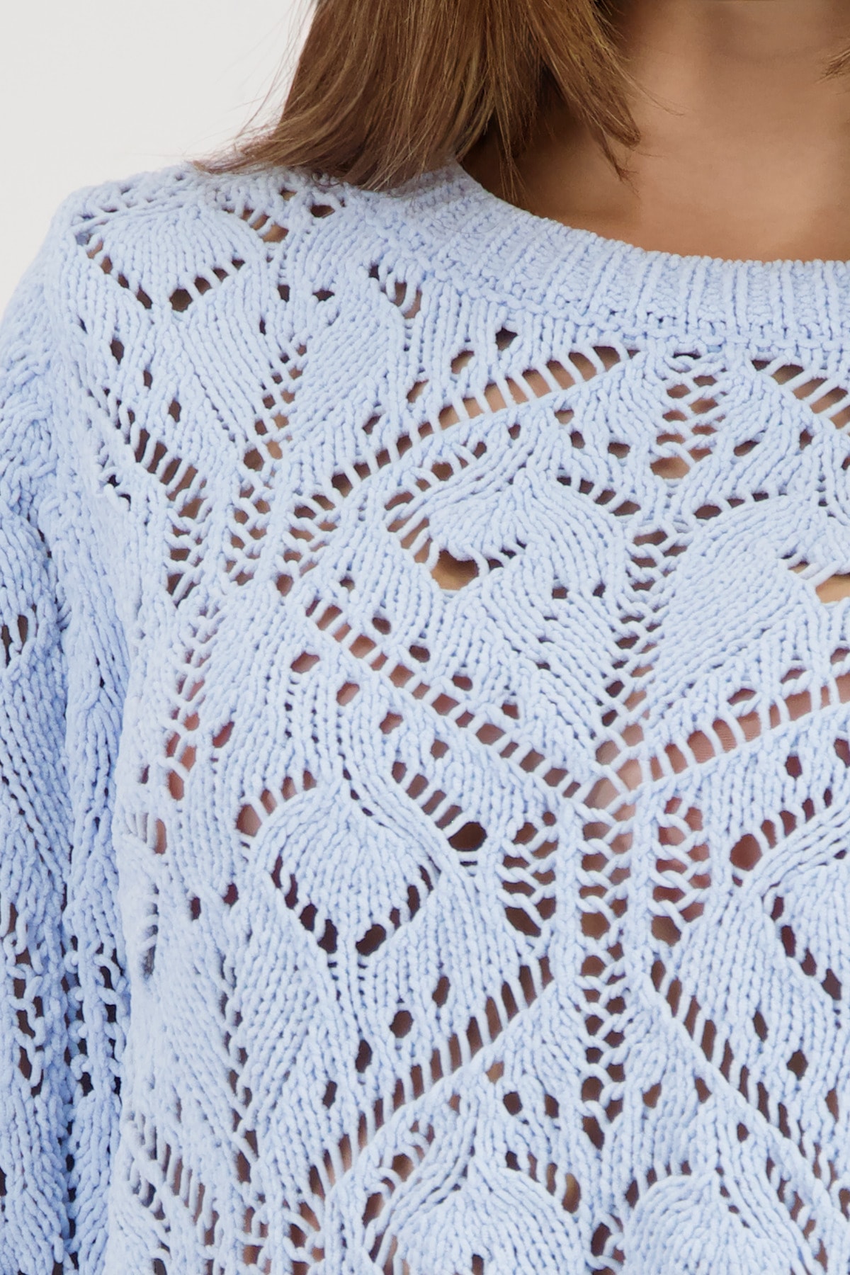 Monari Pull en tricot »Ajour« Rundhalsausschnitt, Chenillegarn, Leicht überschnittene Schultern