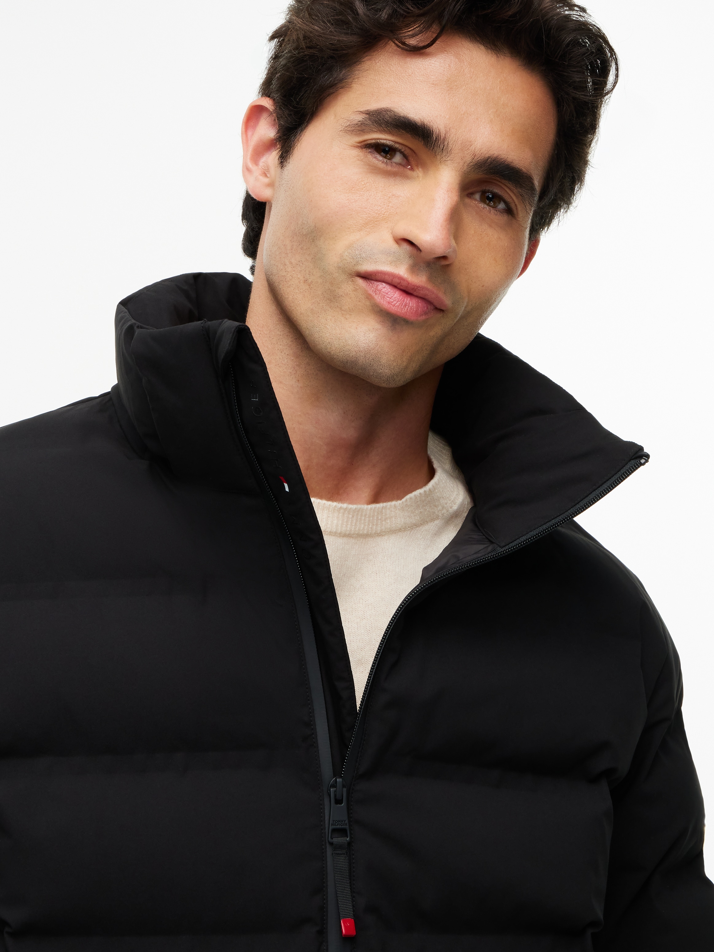 Tommy Hilfiger Steppjacke »TECH HEAT SEALED JACKET« mit Kapuze wärmeversiegelt, Winter, 2-Wege-Reissverschluss
