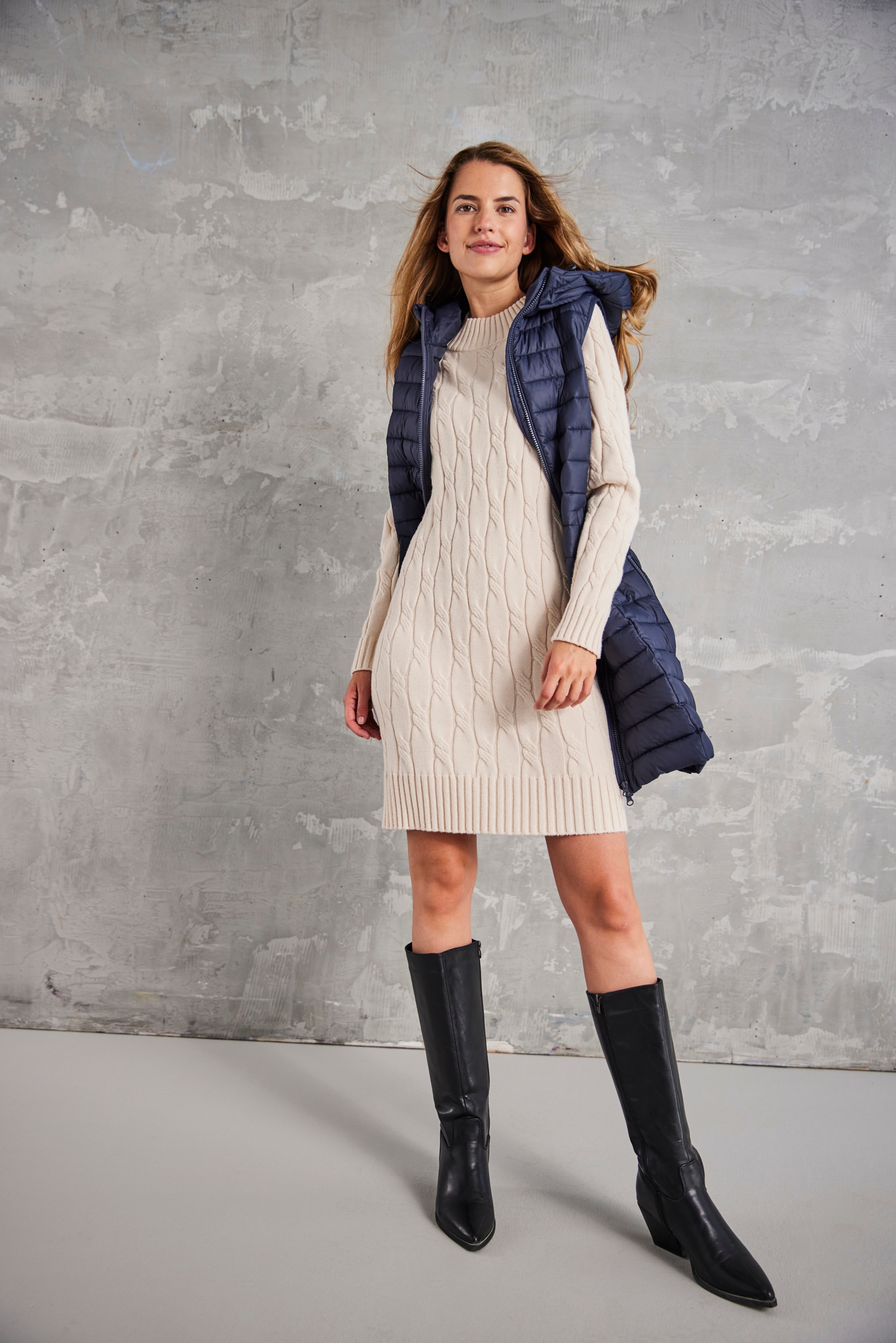 Aniston SELECTED Strickkleid, im angesagten Muster-Mix - NEUE KOLLEKTION