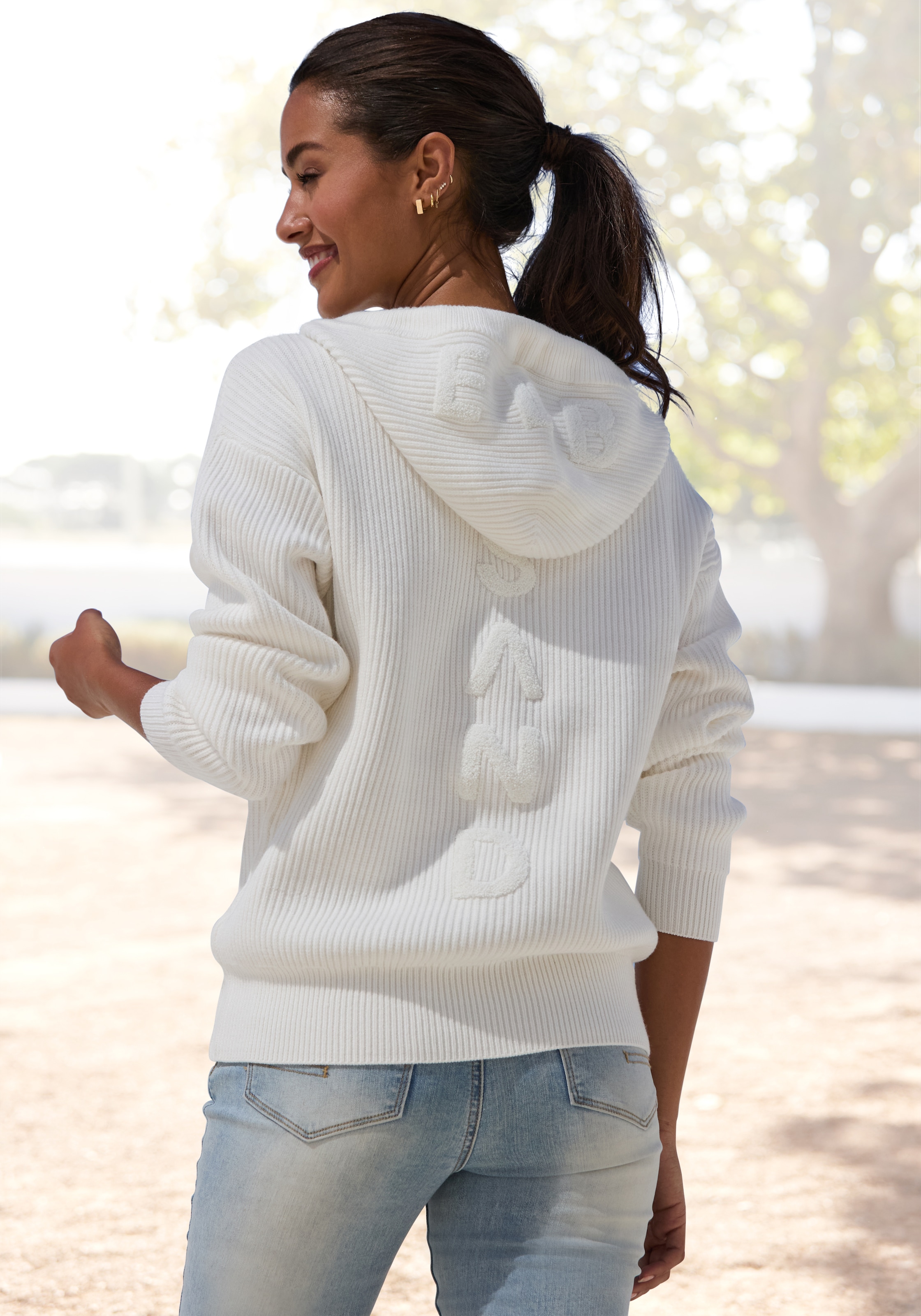 Elbsand Cardigan à capuche »aus hochwertigem Viskosemix mit Frottee-Applikation« 7 : gilet douillet en tricot avec capuche, cardigan tricoté à fermeture éclair