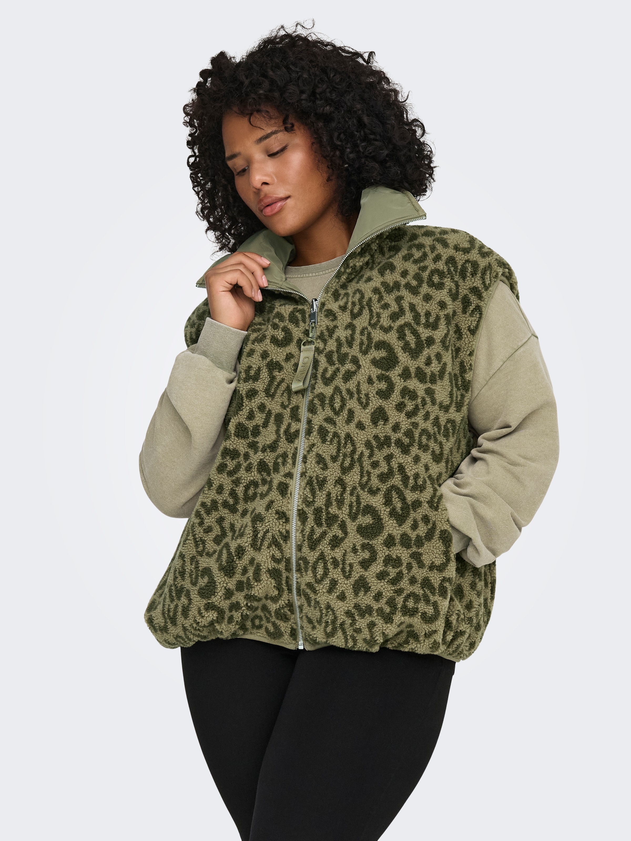 ONLY CARMAKOMA Gilet matelassé »CARSIF LIFE REVERSIBLE WAISTCOAT OTW«