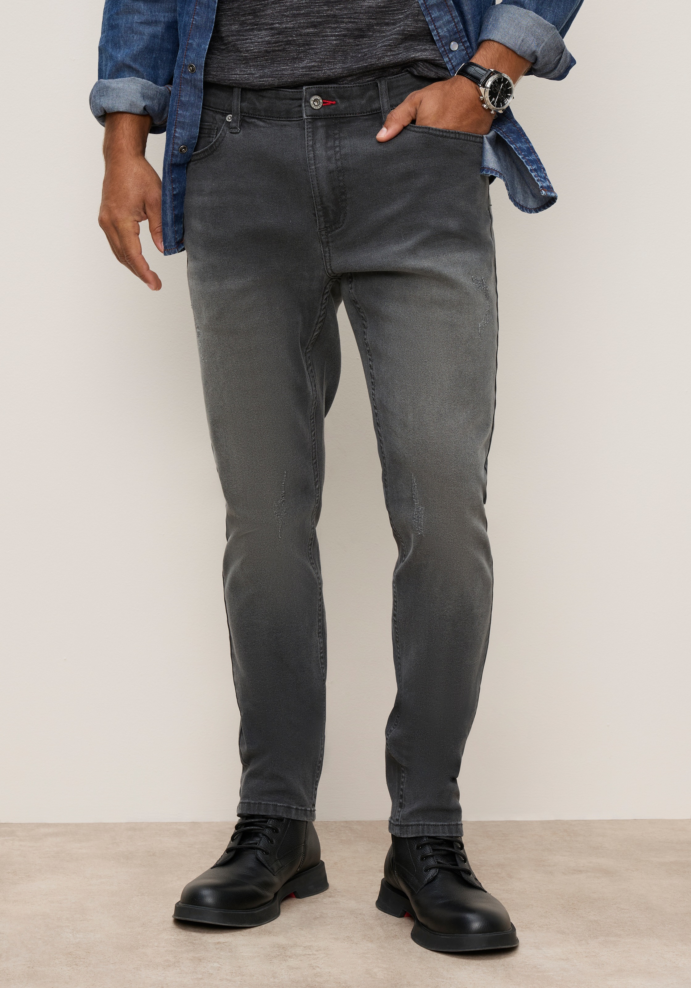 Image of Bruno Banani Slim-fit-Jeans "Liam" mit schmaler Beinform, niedrige Leibhöhe, in 32 und 34 Inch