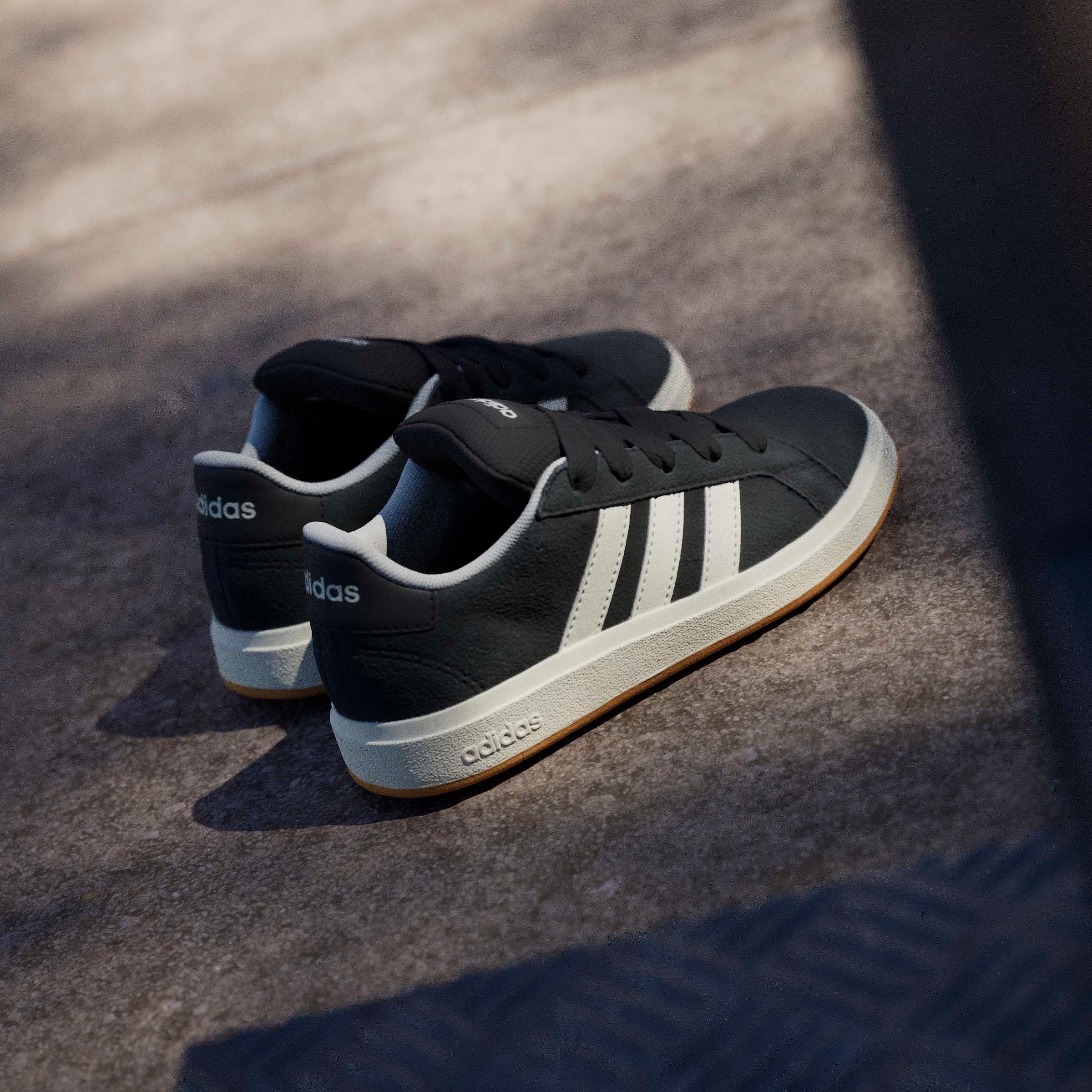 adidas Sportswear Sneaker »GRAND COURT 00S«  Design auf den Spuren des adidas Superstar, für Kinder & Jugendliche