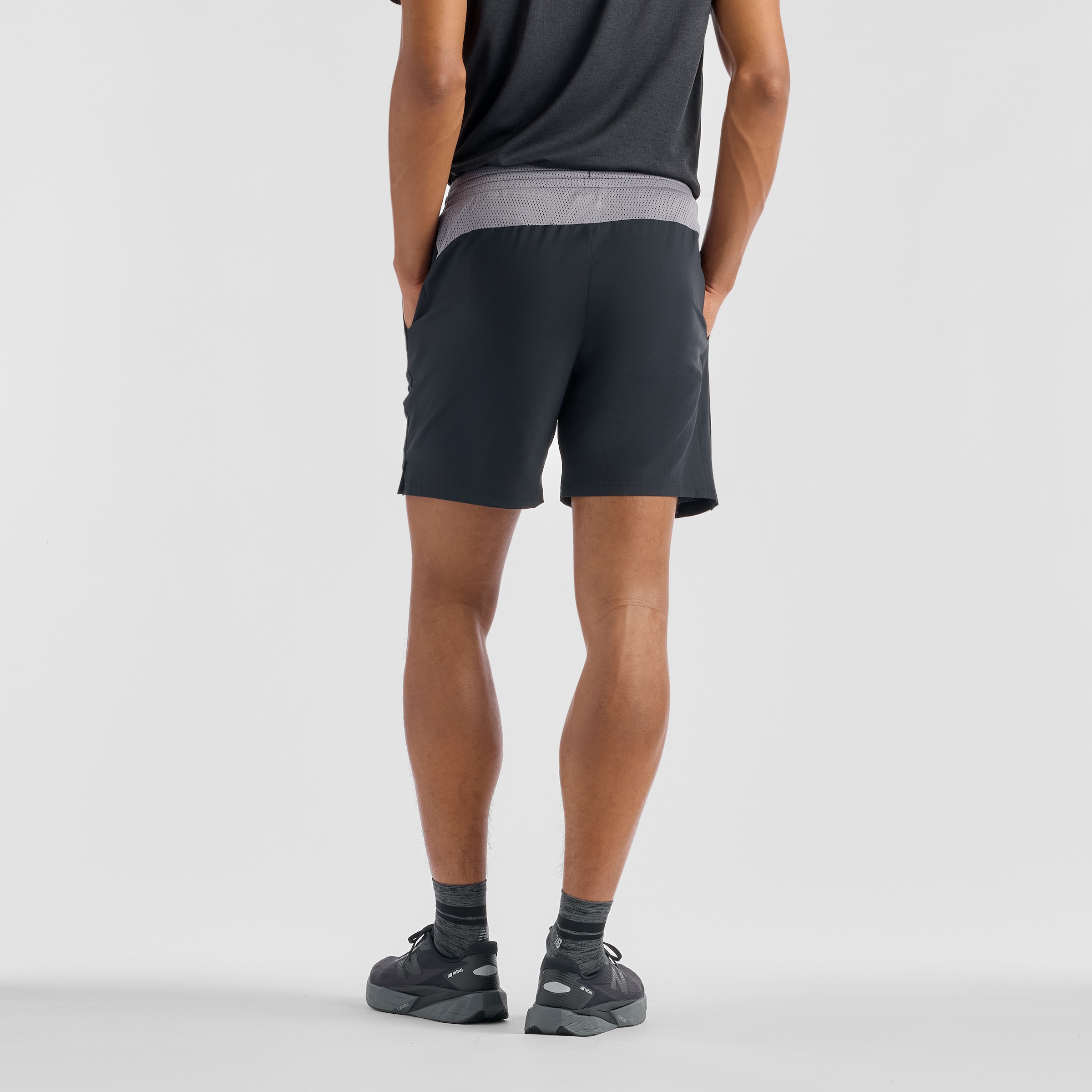 New Balance Pantalon de course »FAST DAYS SHORT 7«  Matériau léger, évacuation de l'humidité, coupe réfléchie