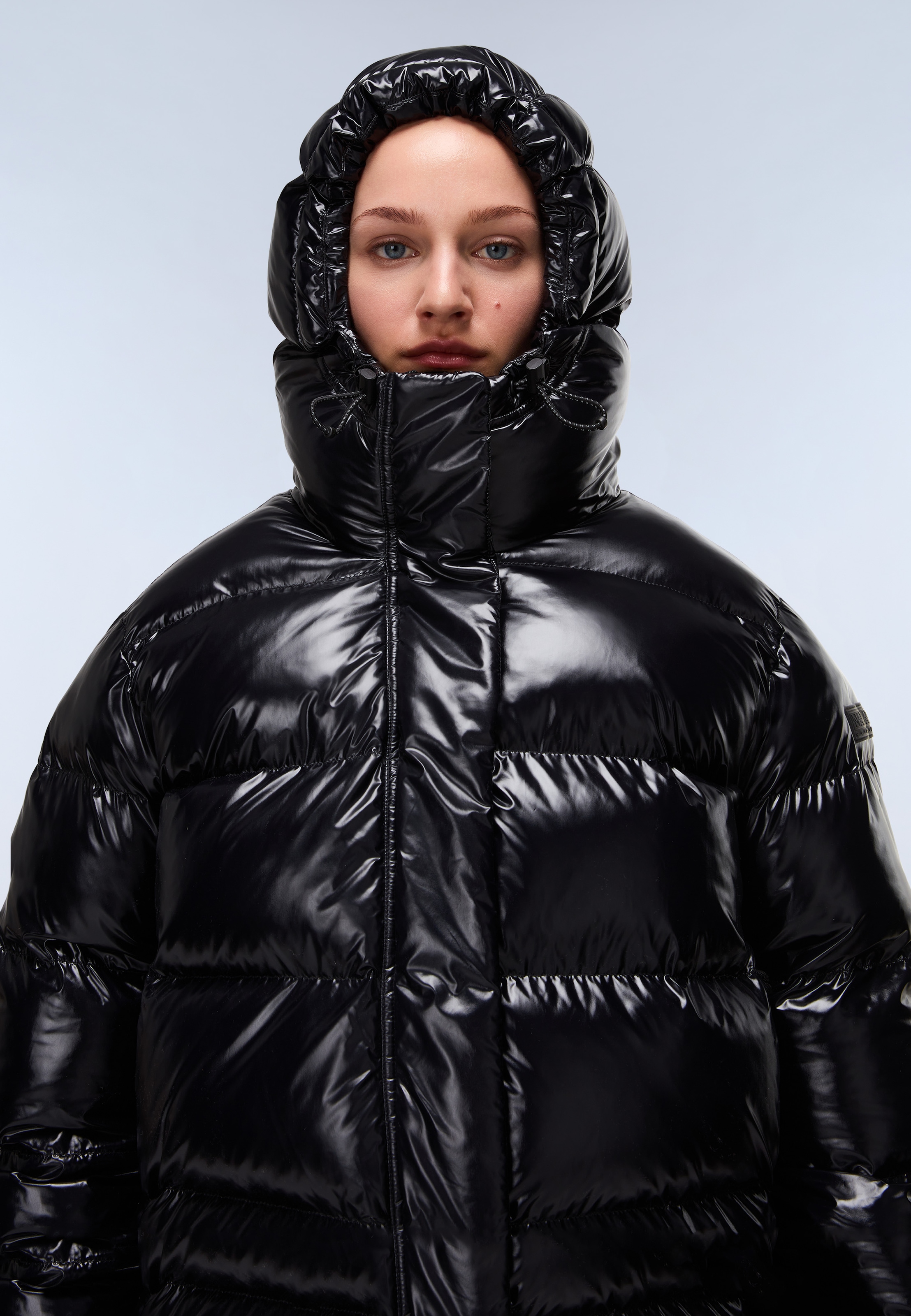 Napapijri Veste matelassée »GLANE« mit Kapuze in glänzender Optik