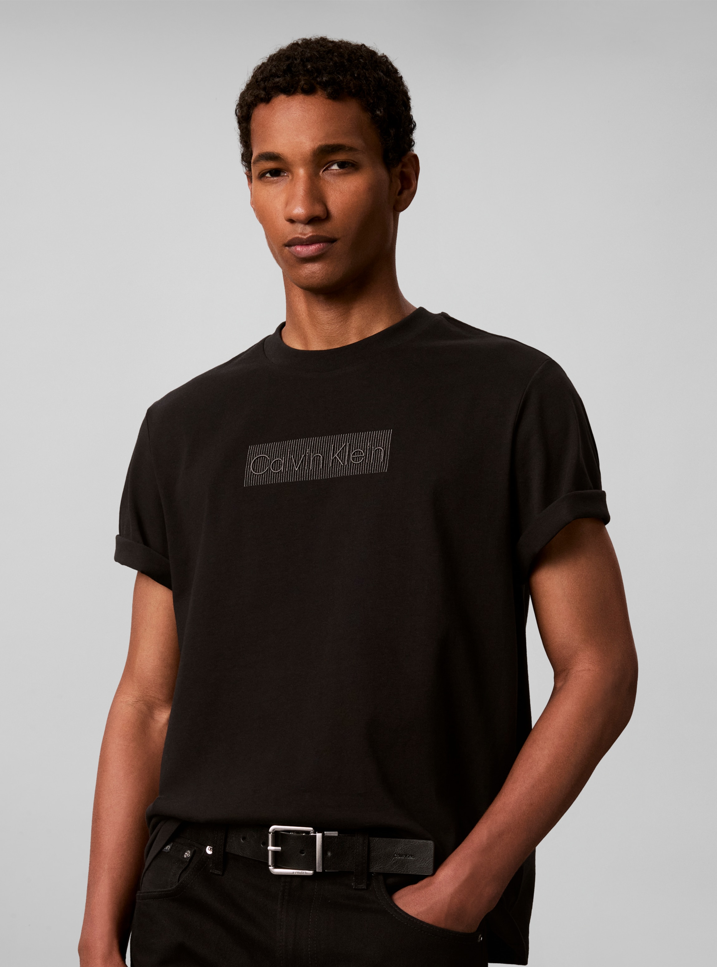 Calvin Klein Jeans T-Shirt »CALVIN GRAPHIC« Regular fit mit Rundhalsausschnitt