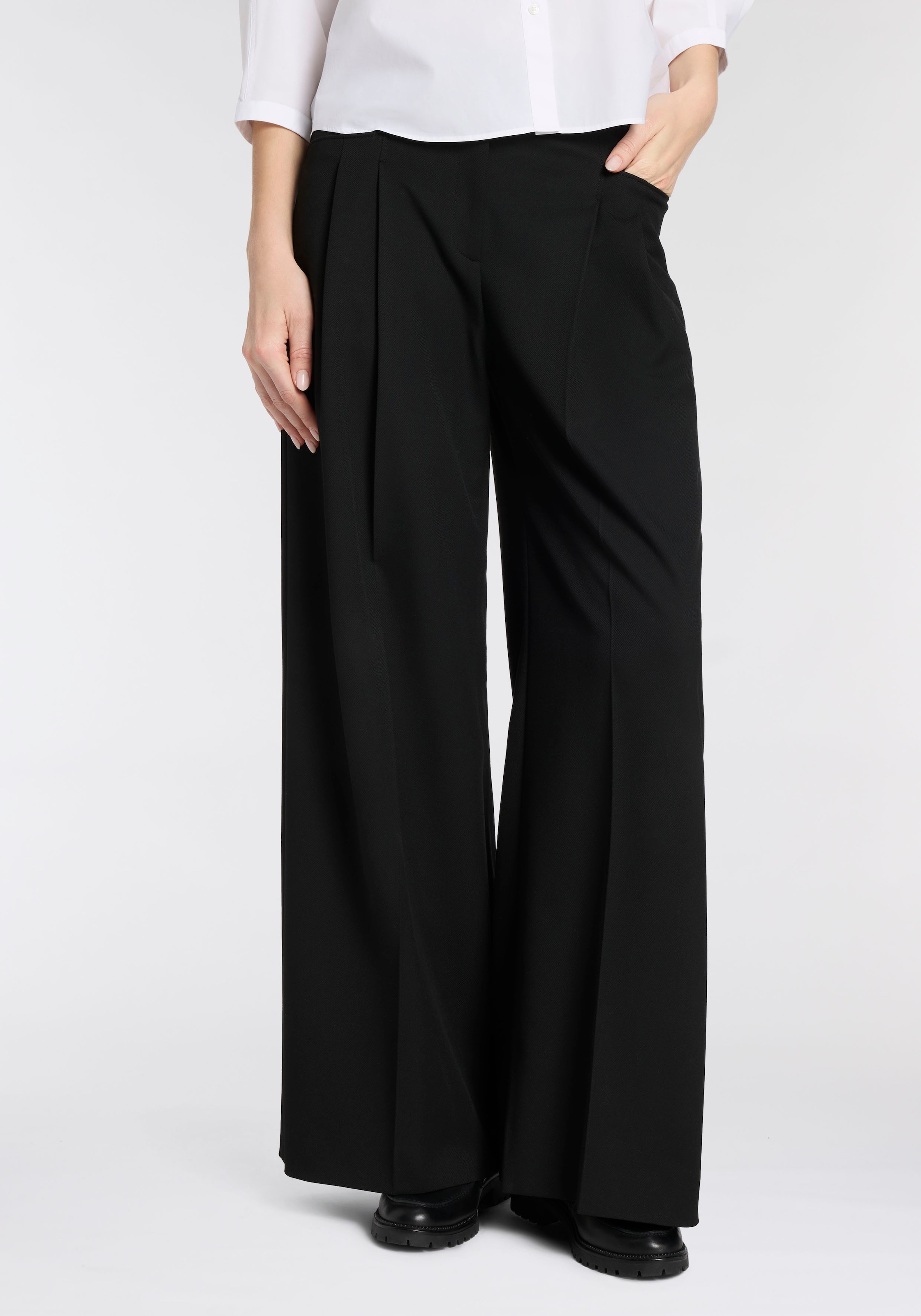 Image of BOSS ORANGE Bundfaltenhose "Takora Premium Damenmode" weit geschnitten, mit verstellbaren Riemen