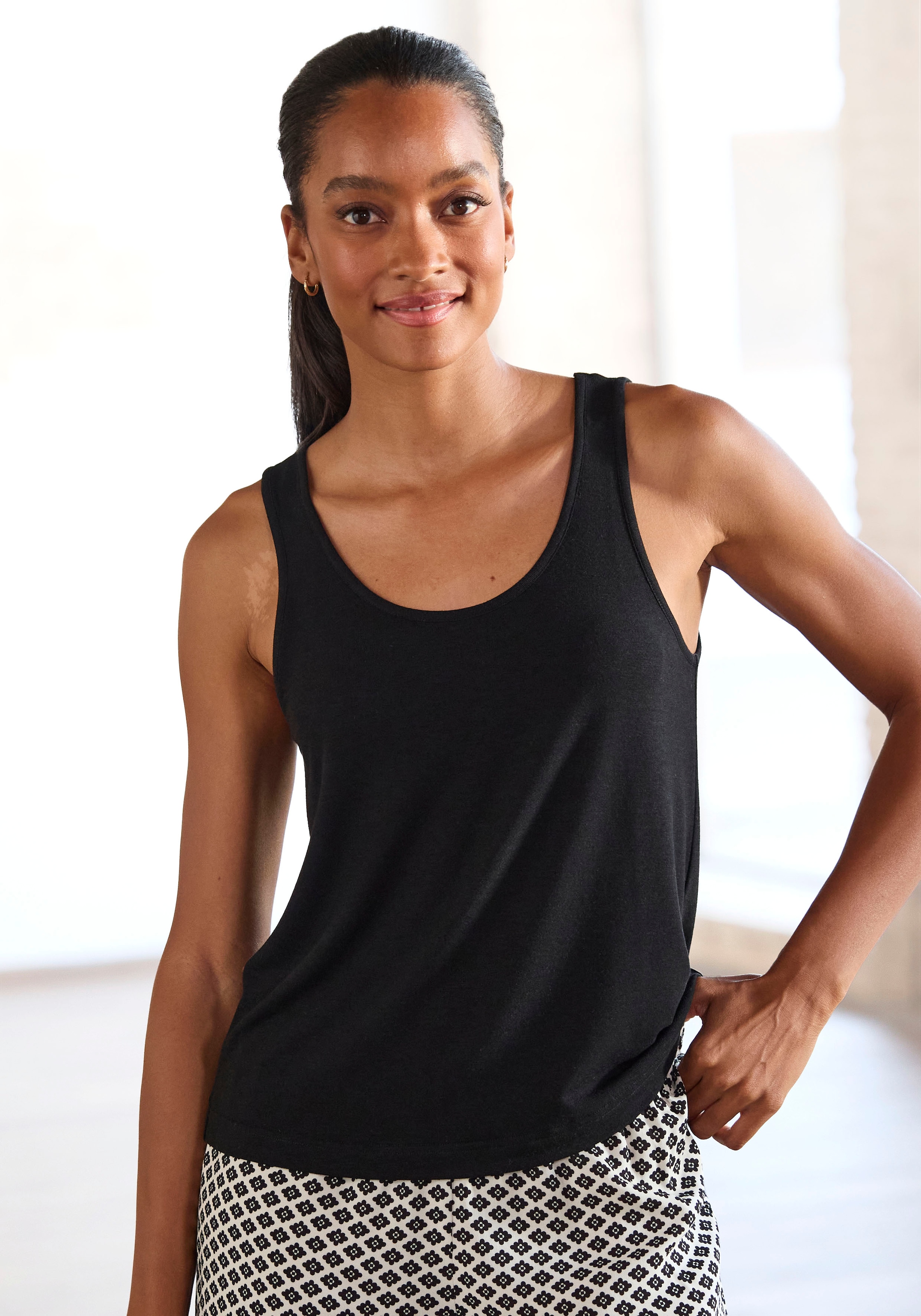 Image of LASCANA Tanktop aus weicher Viskosemischung