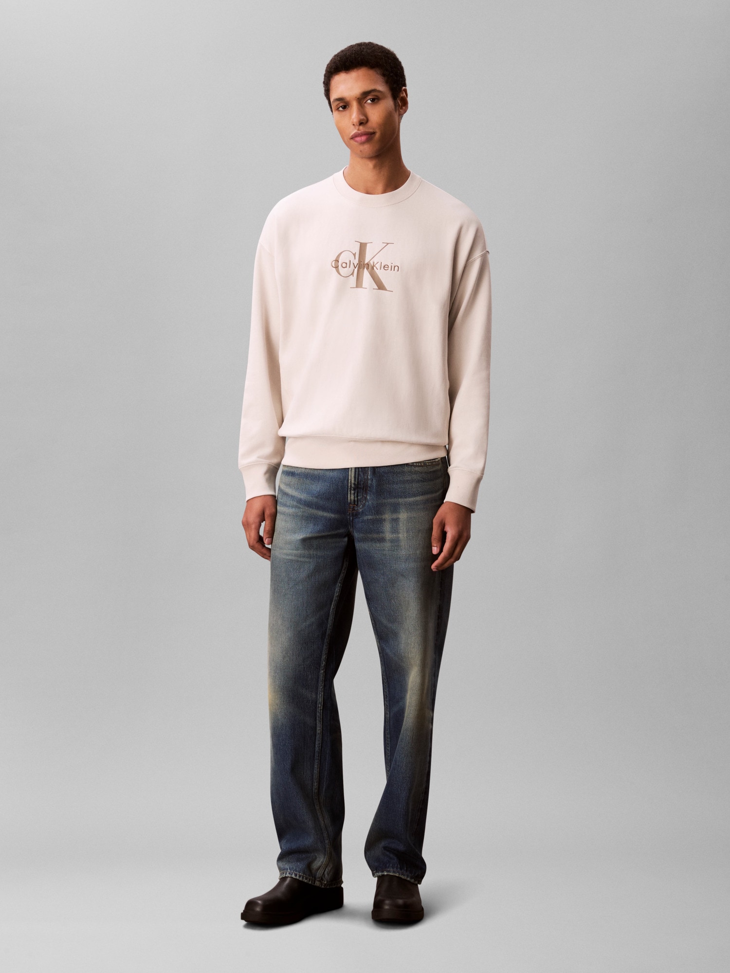 Calvin Klein Jeans Sweatshirt »LS EU 350TERRY MONOLOGO CN SWTSH«, Rundhalsausschnitt, regular fit