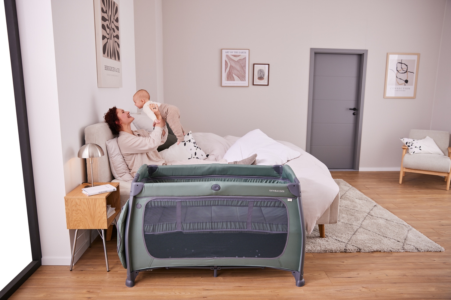 Hauck Lit de voyage pour bébé »Play N Relax Center, dark blue« inkl. Neugeboreneneinhang, Wickelmulde, Ausstieg, Räder