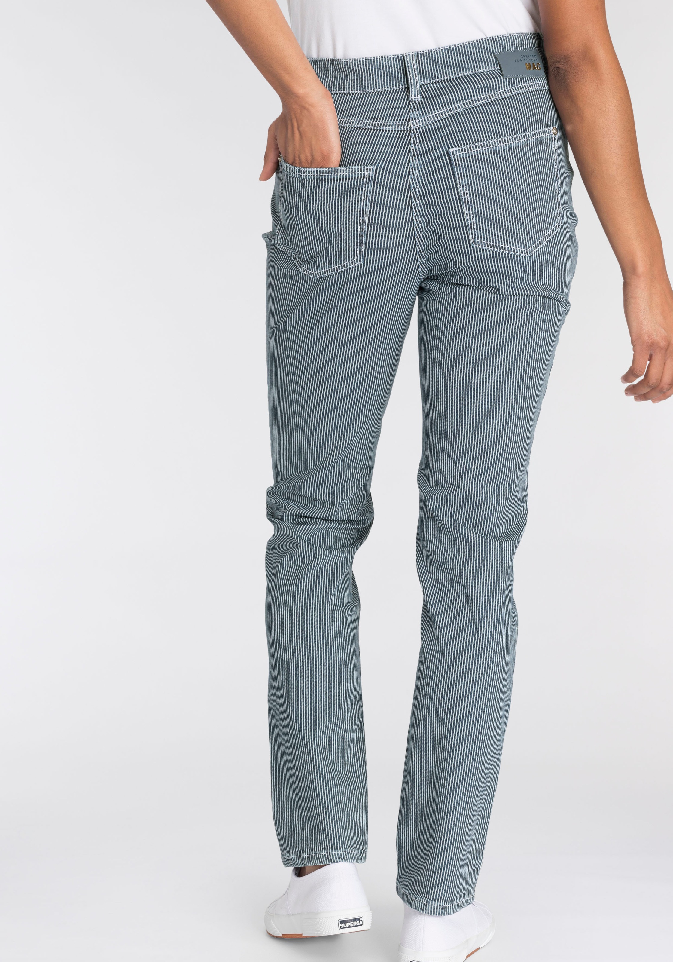 ♕ MAC Straight-Jeans »Melanie Stripe«, femininer Schnitt versandkostenfrei Figurbetonter bestellen