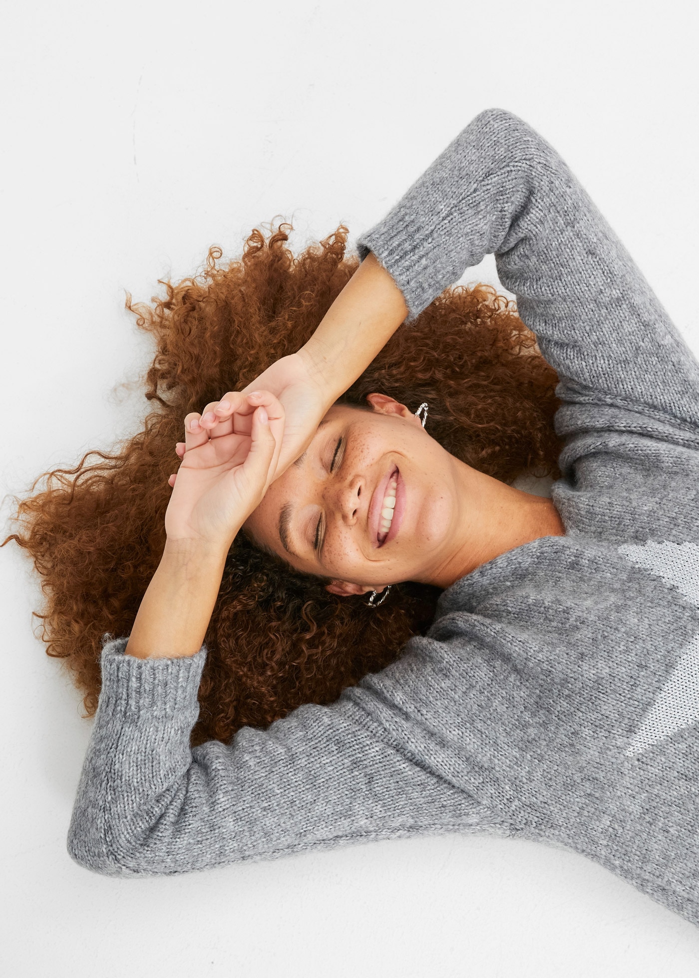 bonprix Strickpullover »Pullover mit Stern« Pullover mit Stern