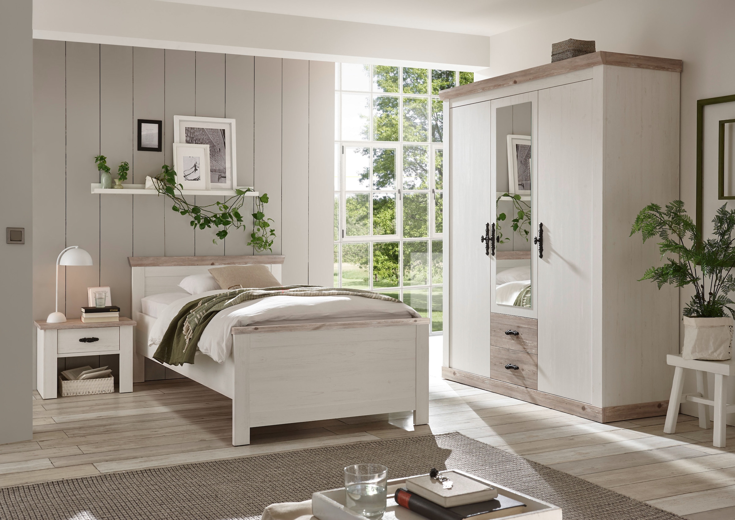 Home affaire Armoire à portes battantes »Florenz Landhausschrank,rustikale Metallgriffe mit feinen Verzierungen« armoire avec miroir armoire de chambre BESTSELLER garde-robe