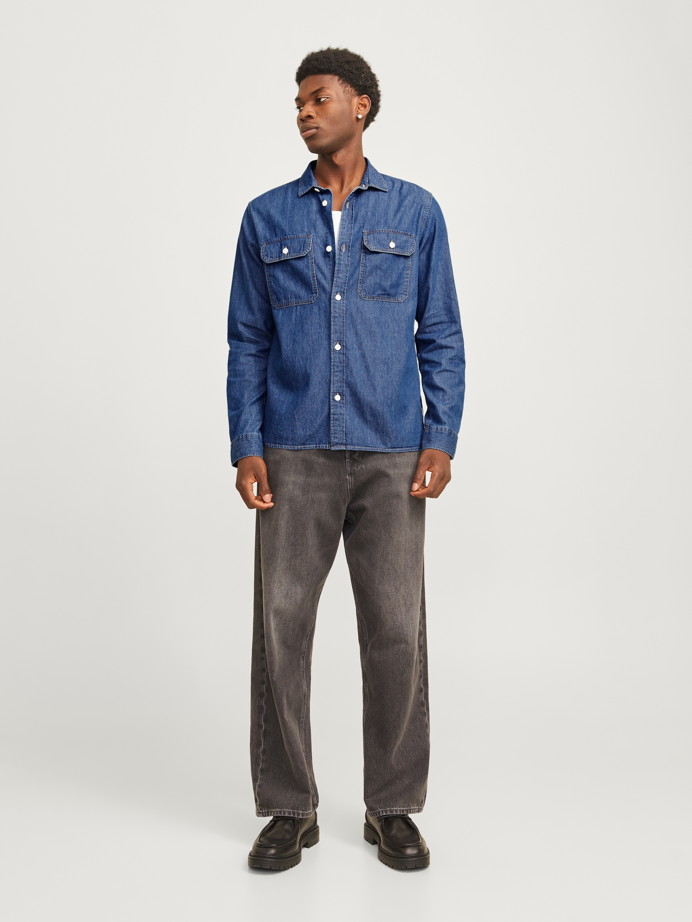 Jack & Jones Langarmhemd »JJETRAVIS SHIRT LS NOOS«, mit Brusttaschen