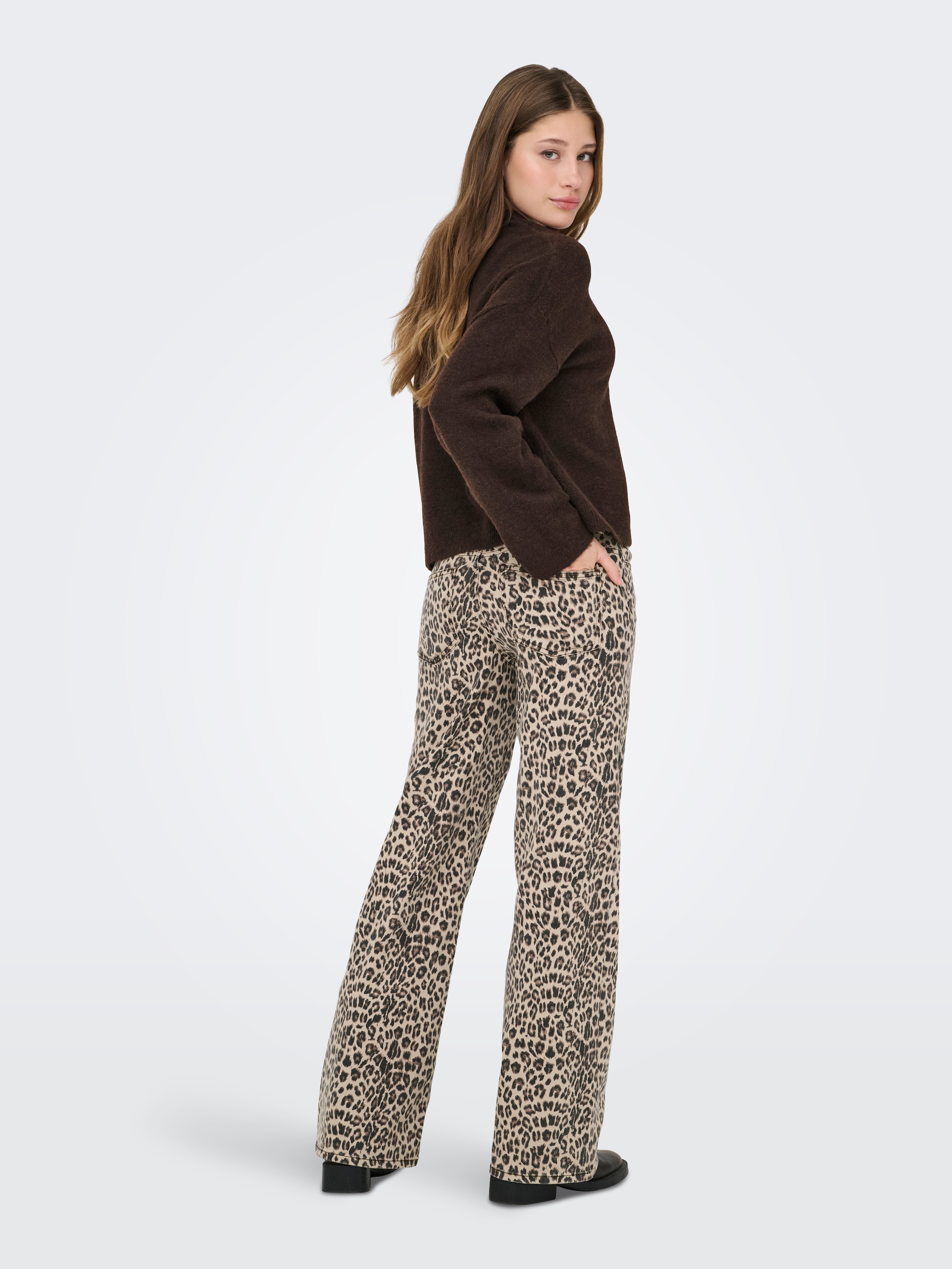 ONLY High-waist-Jeans »ONLMADISON BLUSH HW LEO WIDE DNM«