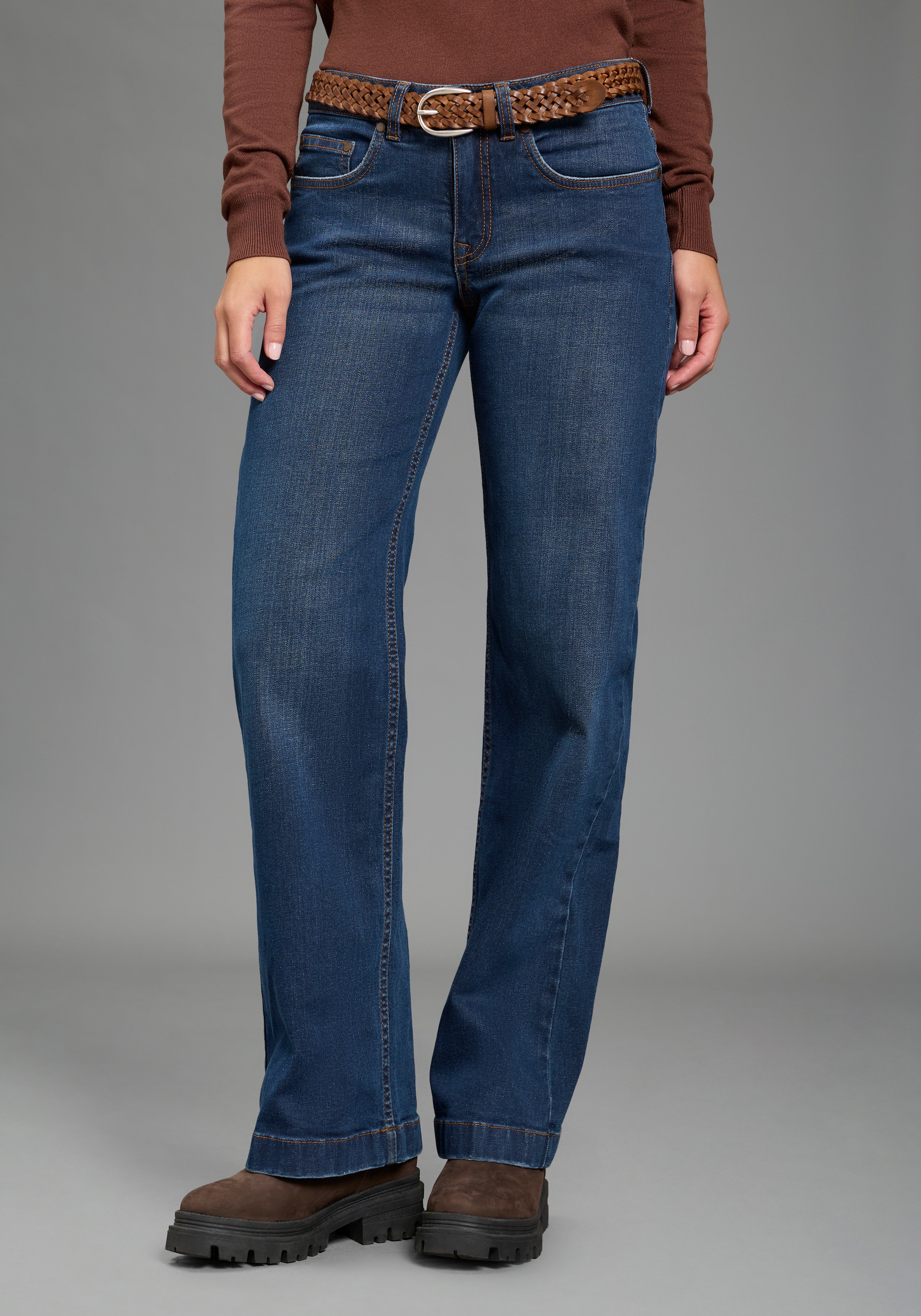 Arizona Jeans large »mit modischem Beinverlauf« coupe jambe droite, longueur cheville, taille normale