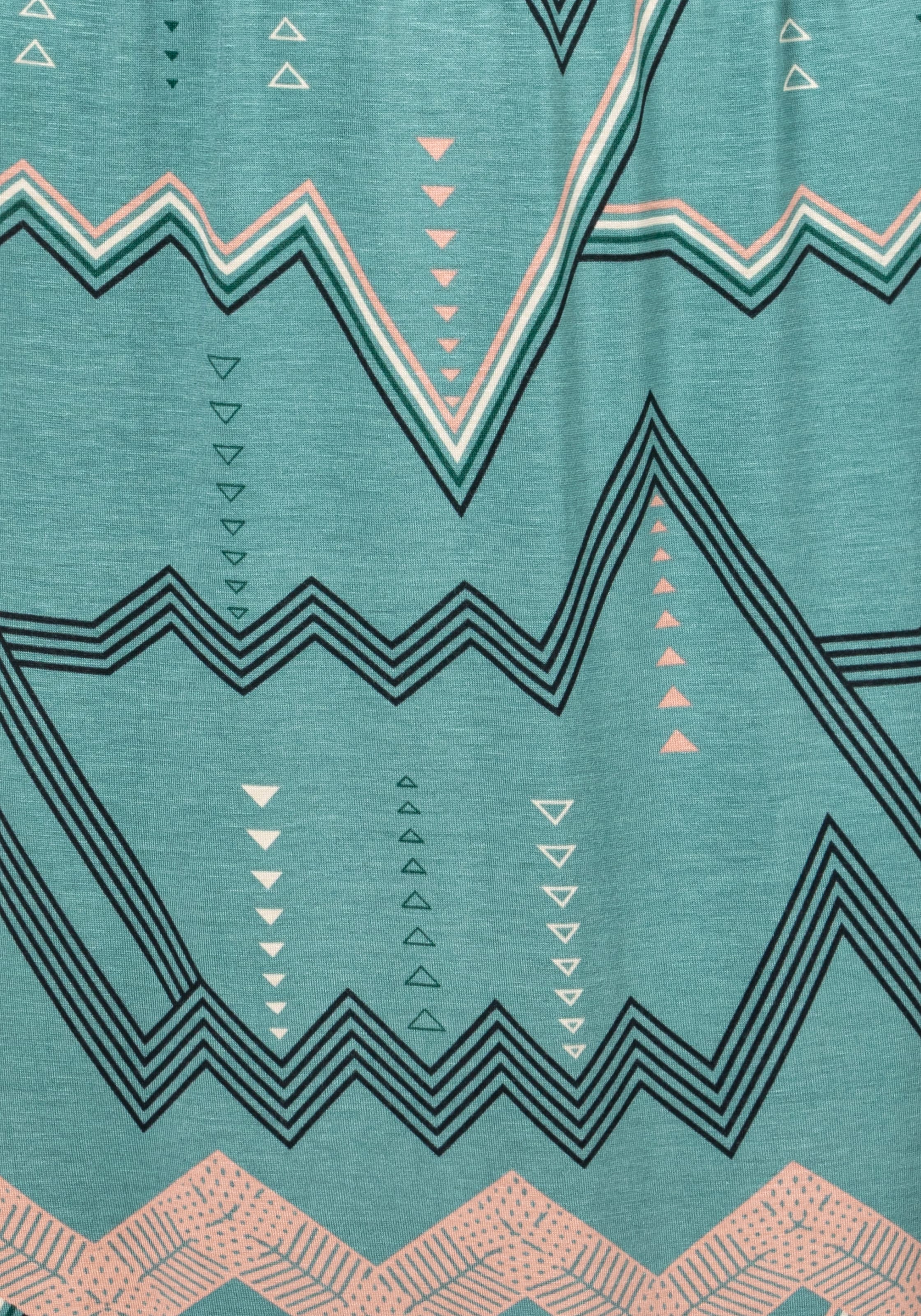 Muster grafischem LASCANA mit Sleepshirt, ♕ auf versandkostenfrei Zick-Zack