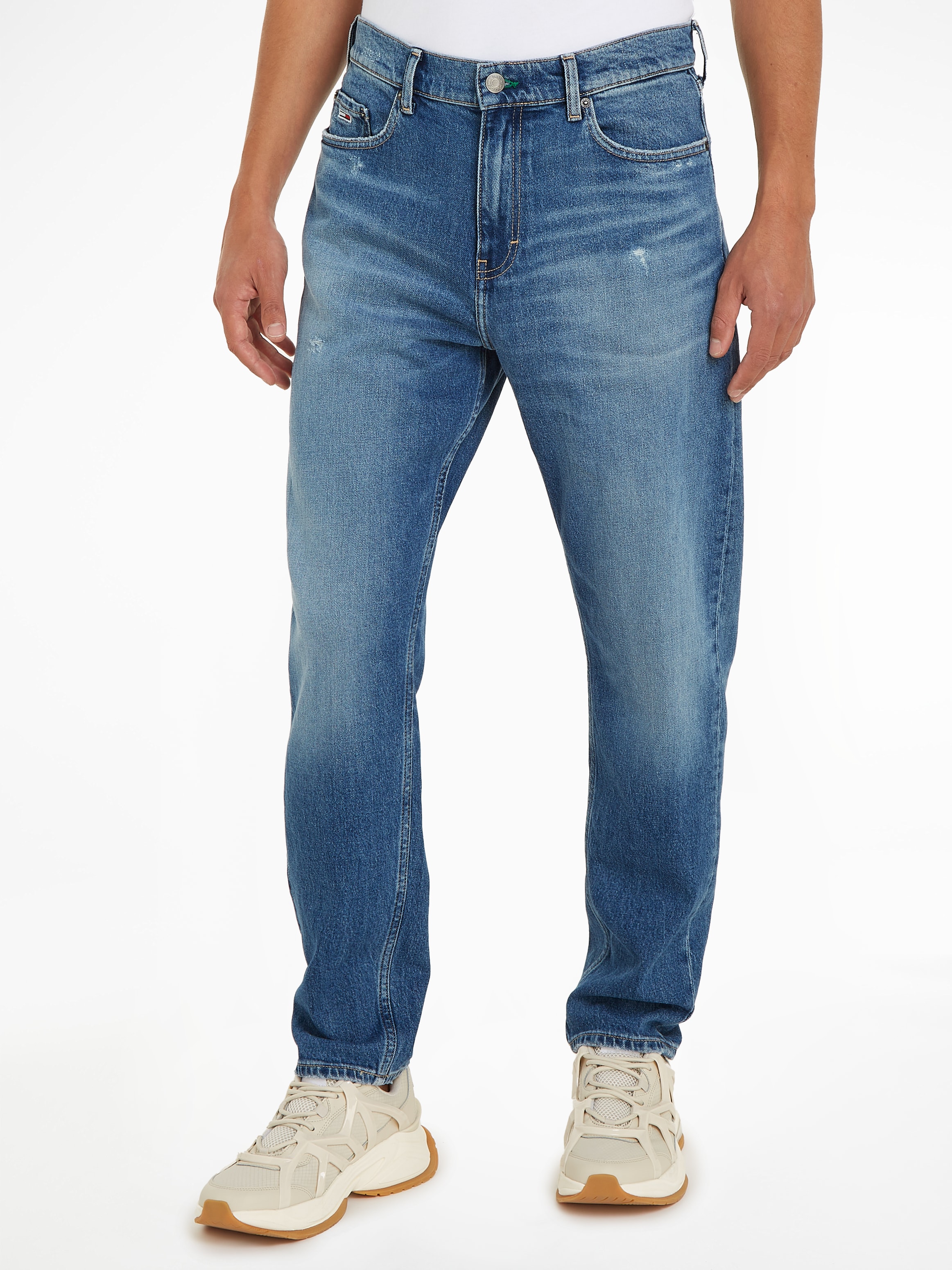 Tommy Jeans Tapered-fit-Jeans »Isaac Relaxed Tapered«, im 5-Pocket-Style