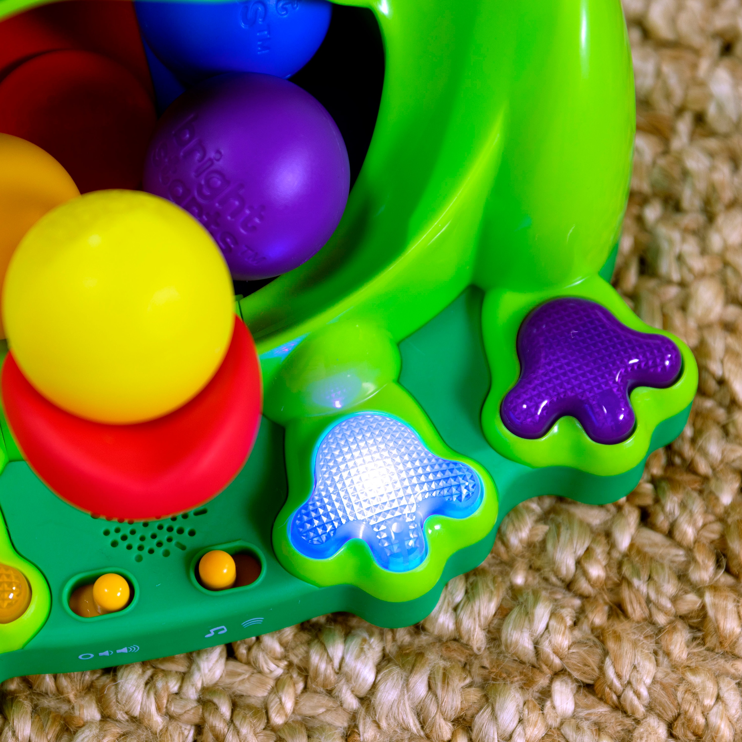 Bright Starts Jouets éducatifs »Poppin' Ball Frog Ball Play Toy« mit Licht und Sound