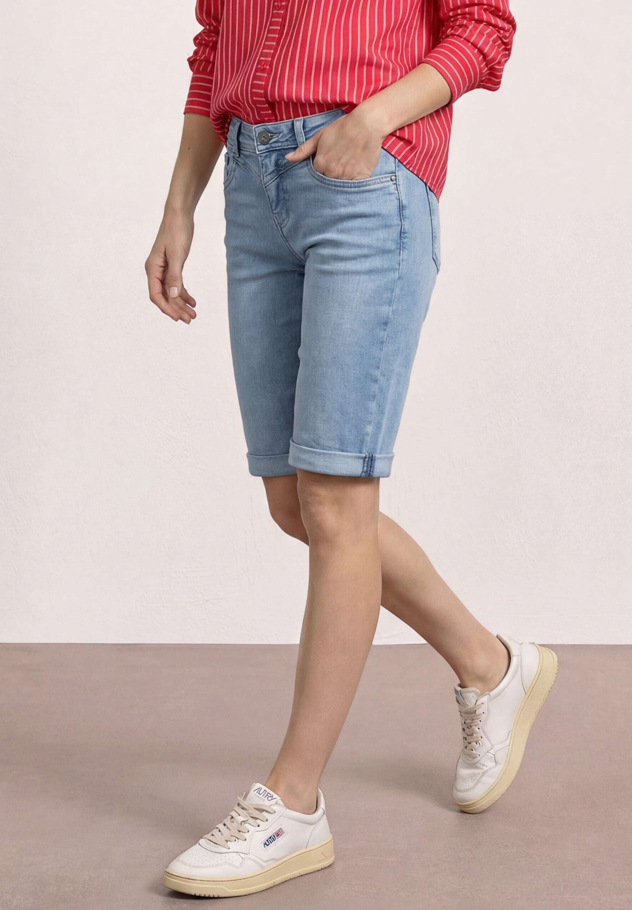 STREET ONE Bermuda »Style Jane«  bermuda slim leg avec détail revers
