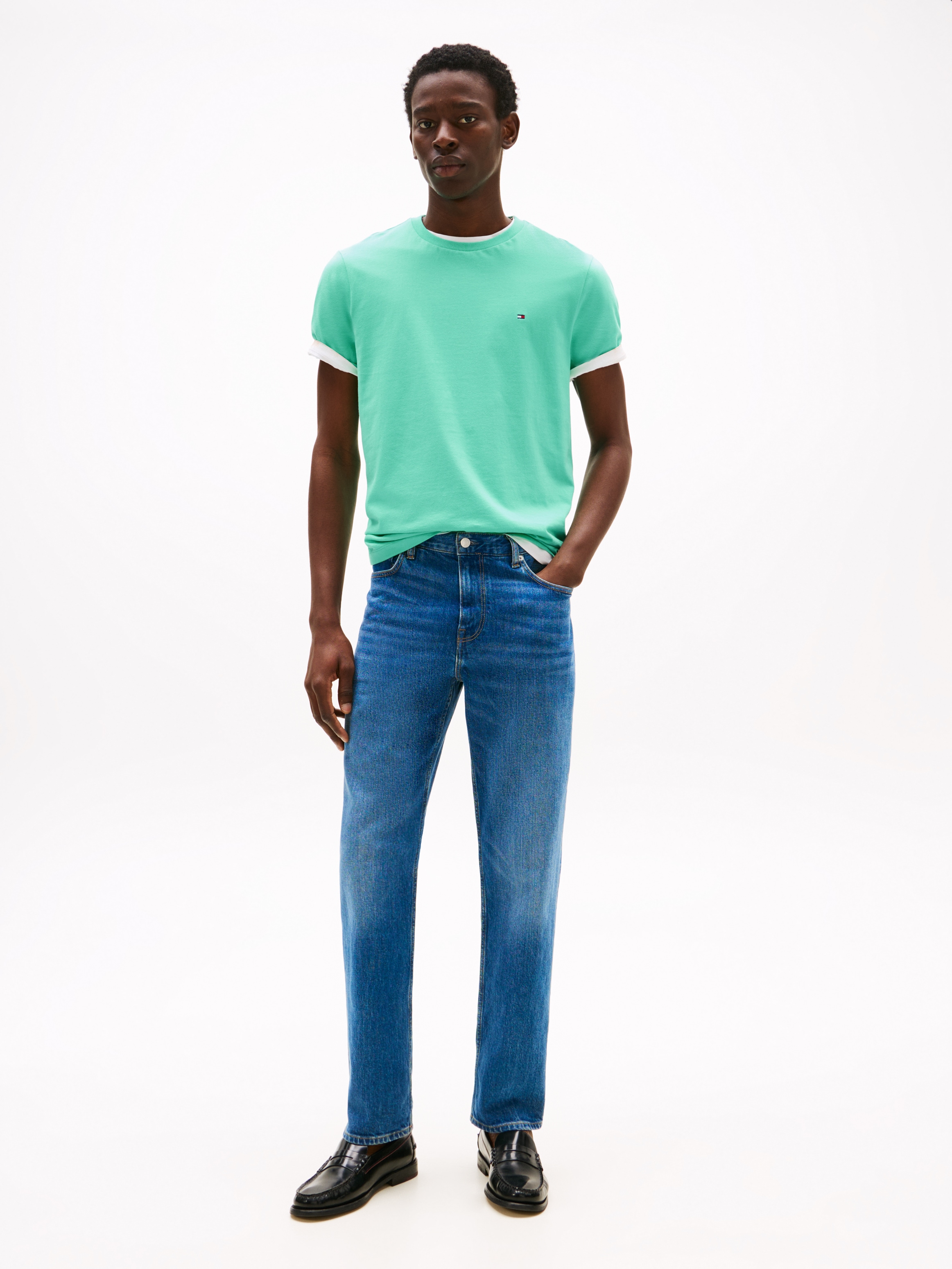 Tommy Hilfiger T-Shirt »ESSENTIAL REG FIT SOLID TEE«, mit Rundhalsausschnitt