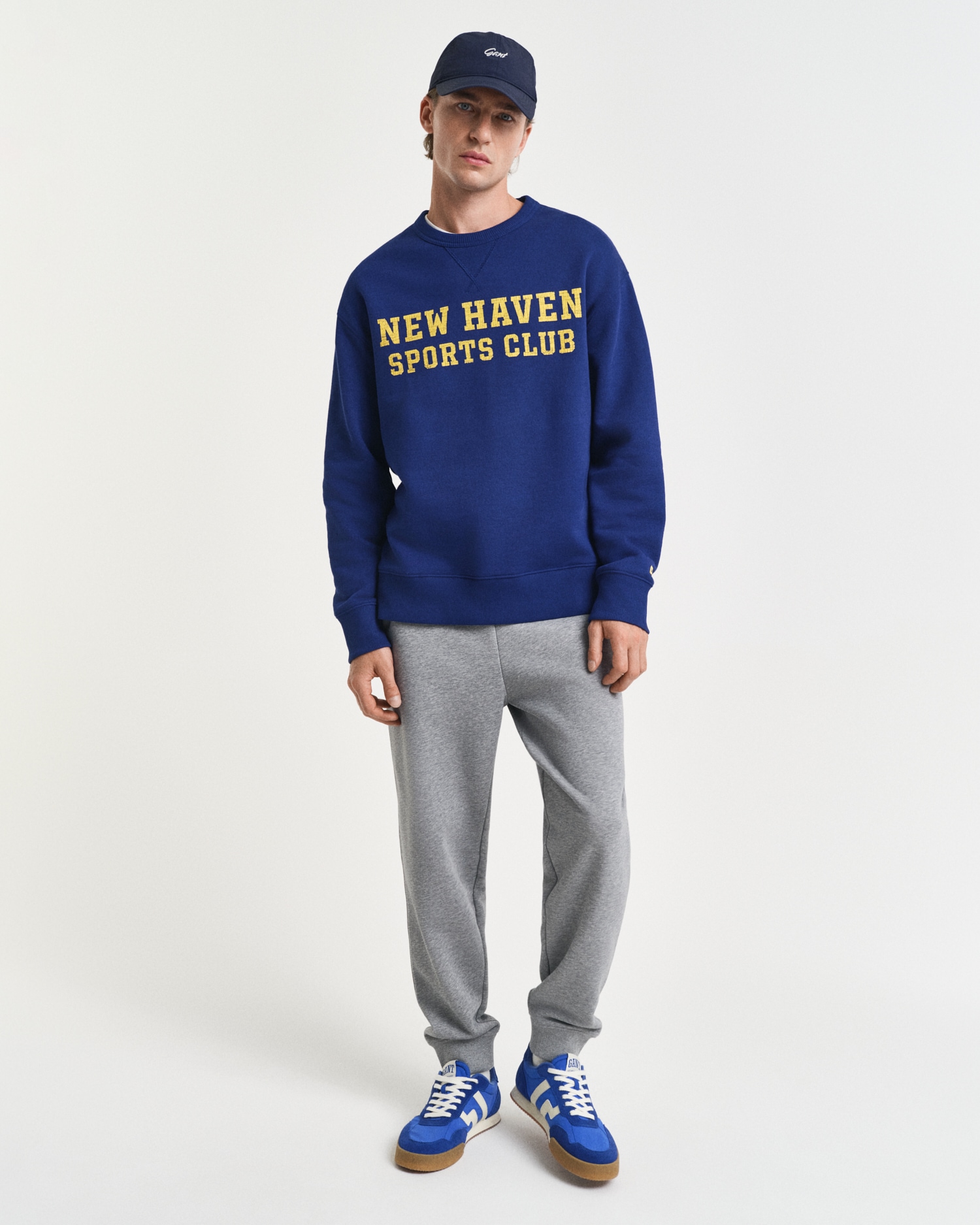 Gant Pantalon sweat »REG SHIELD SWEATPANTS«  mit Logostickerei unterhalb des Bunds