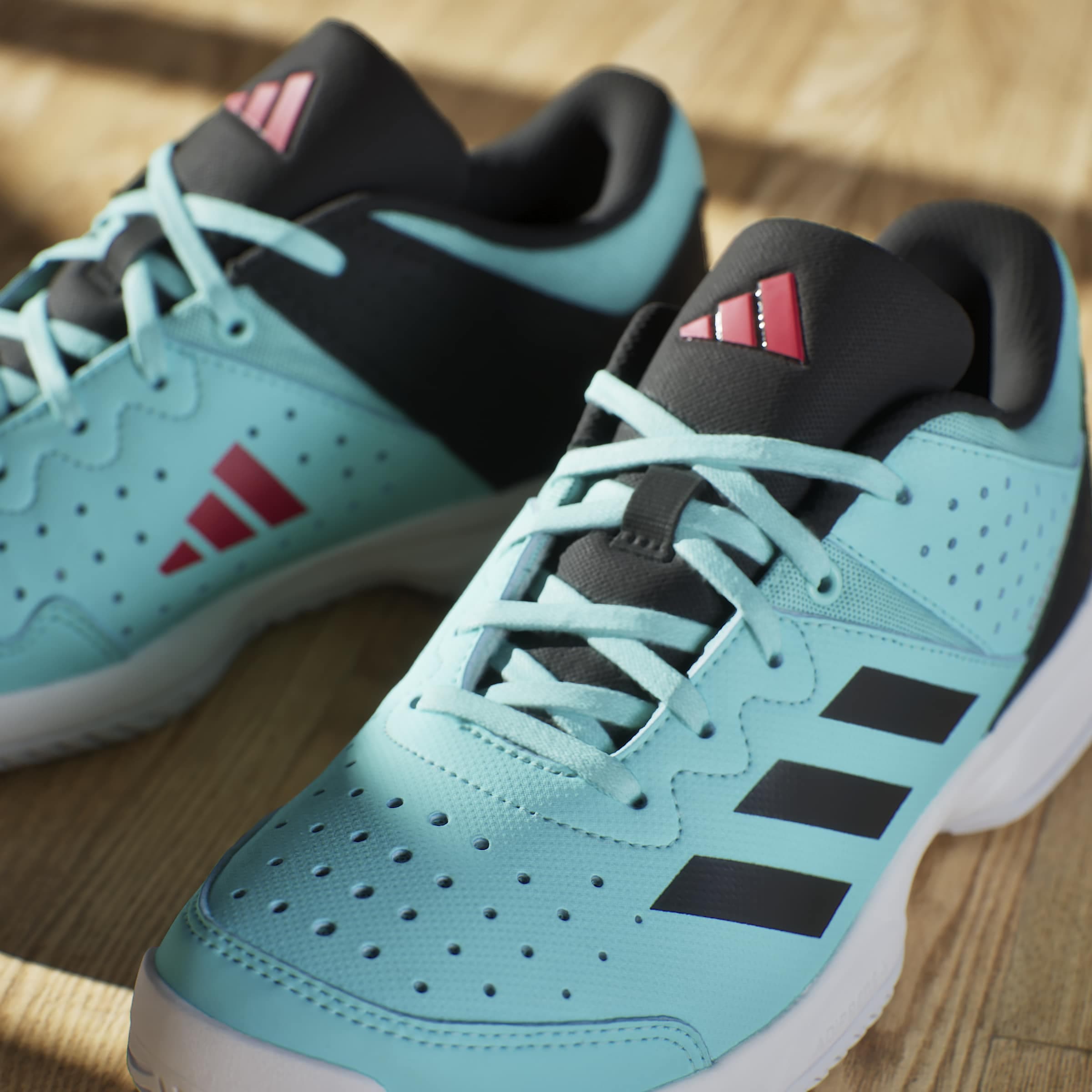 adidas Performance Chaussures d'intérieur »COURT STABIL«  geeignet für jeden Hallensport, für Kinder & Jugendliche