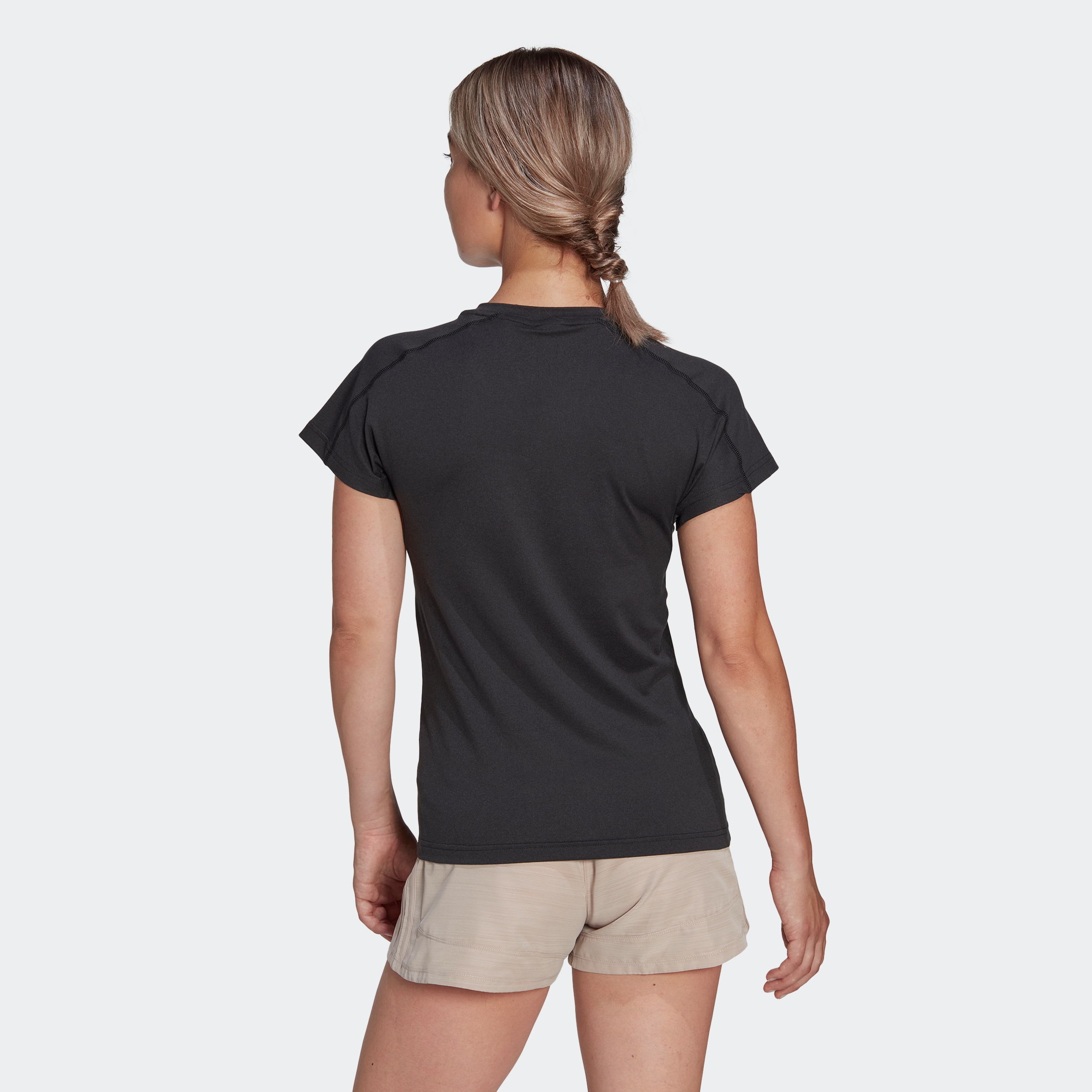 adidas Performance T-Shirt »TR-ES MIN T«, Trainingsshirt, feuchtigkeitsabsorbierend mit V Ausschnitt