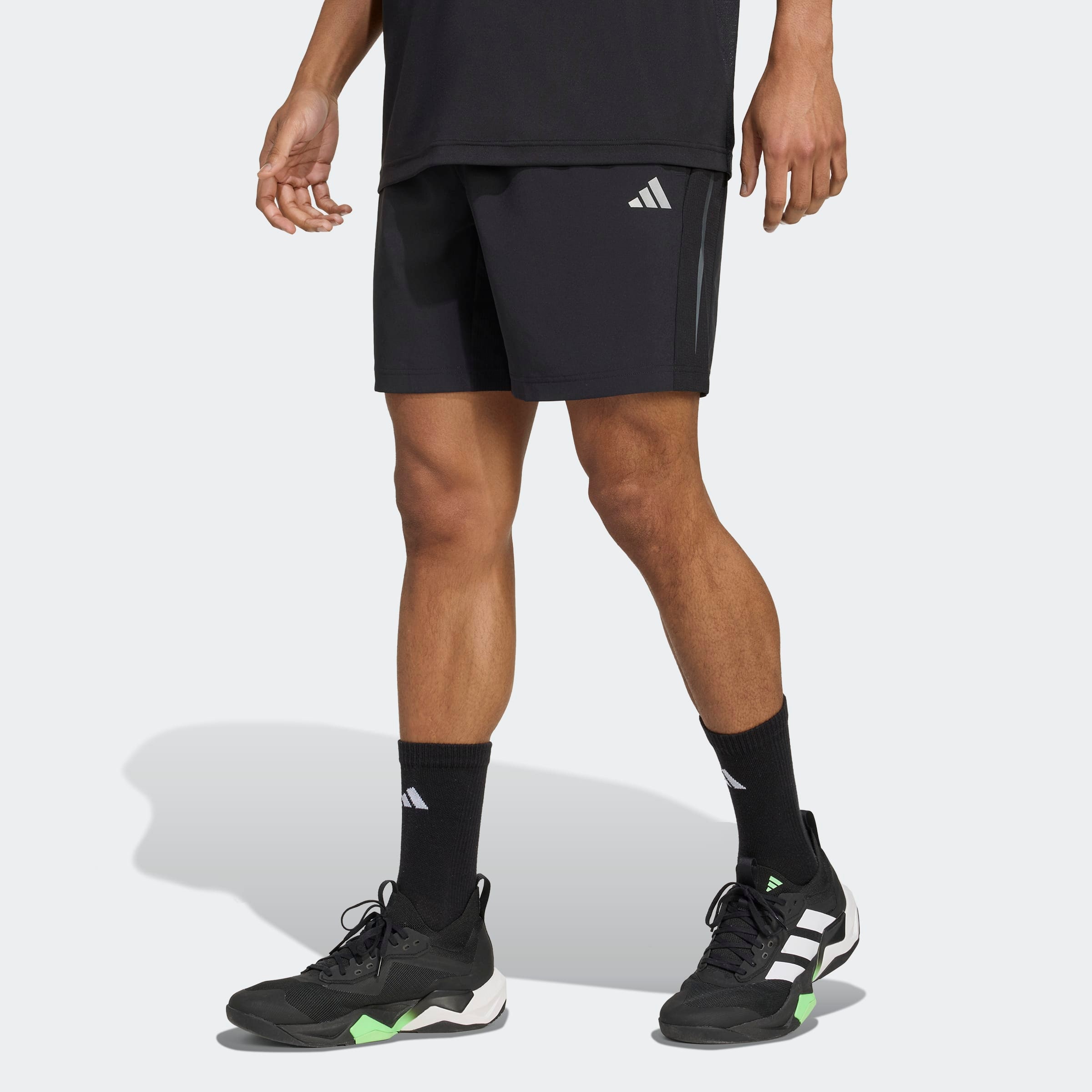 Image of adidas Performance Shorts "TECH APP GFXSHO" aus weichem Stretchmaterial, mit Mesh-Belüftungseinsatz