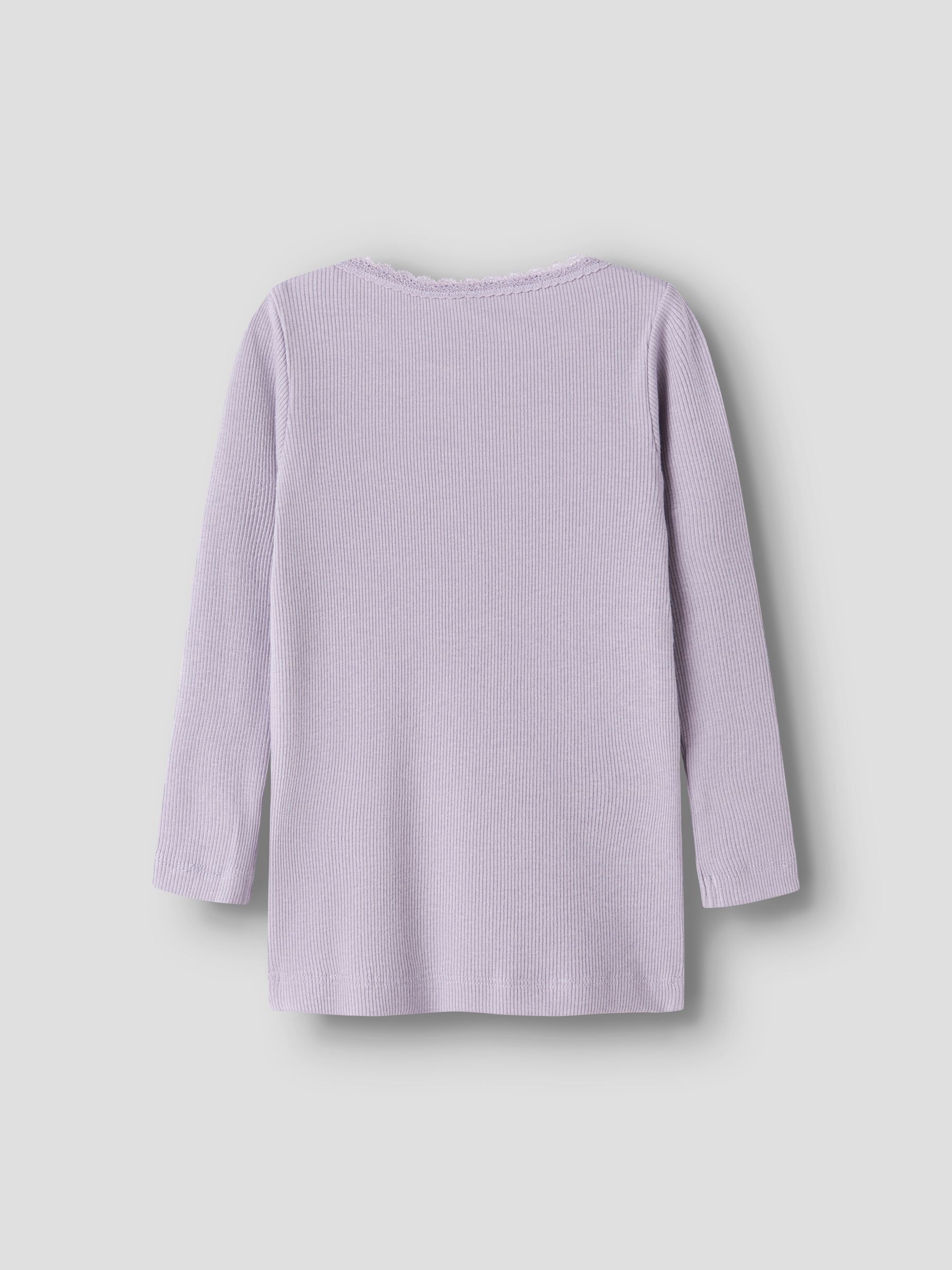 Name It Langarmshirt »NMFKAB LS TOP NOOS« in Feinripp und mit süsser Spitzenkante am Ausschnitt
