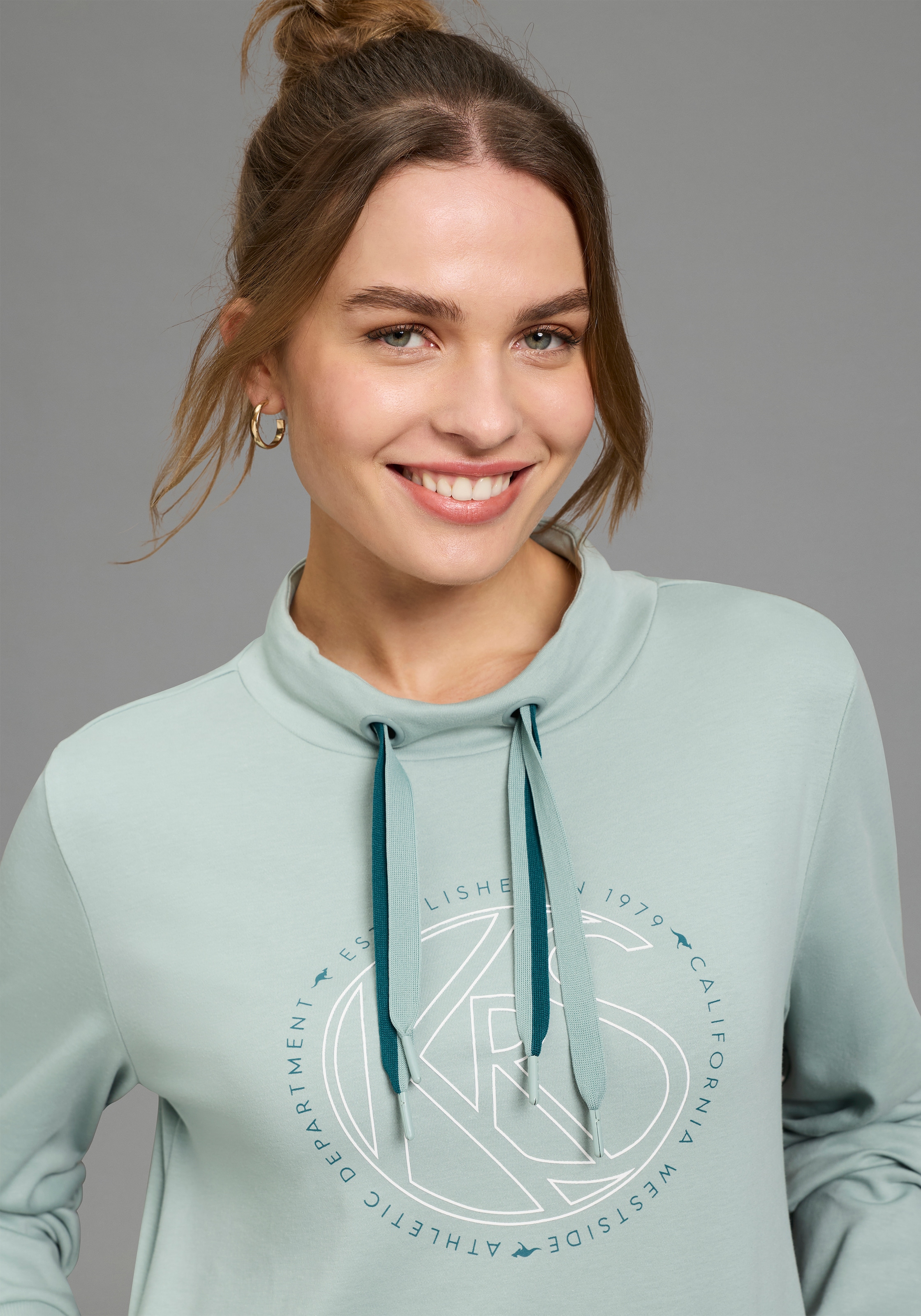 KangaROOS Sweat-shirt , mit Stehkragen und Frontdruck
