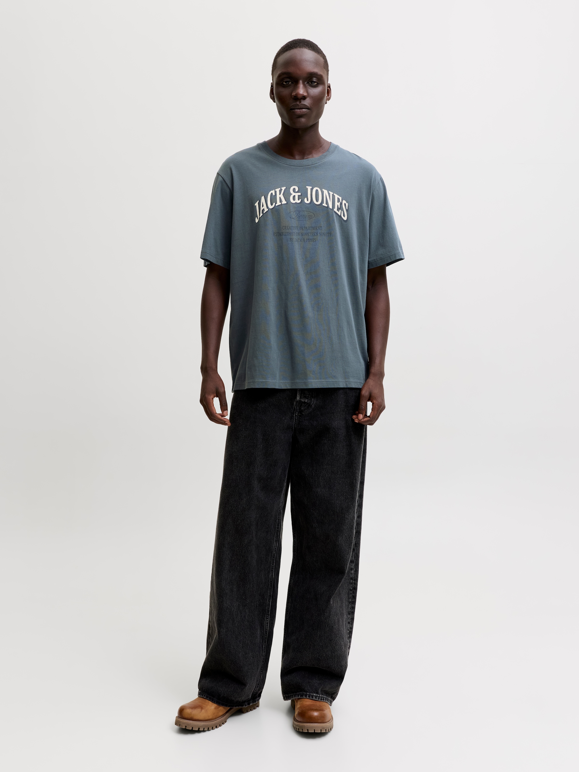 Jack & Jones T-Shirt »JJEDENVER LOGO TEE SS O-NECK SN« Baumwolle, relaxed fit