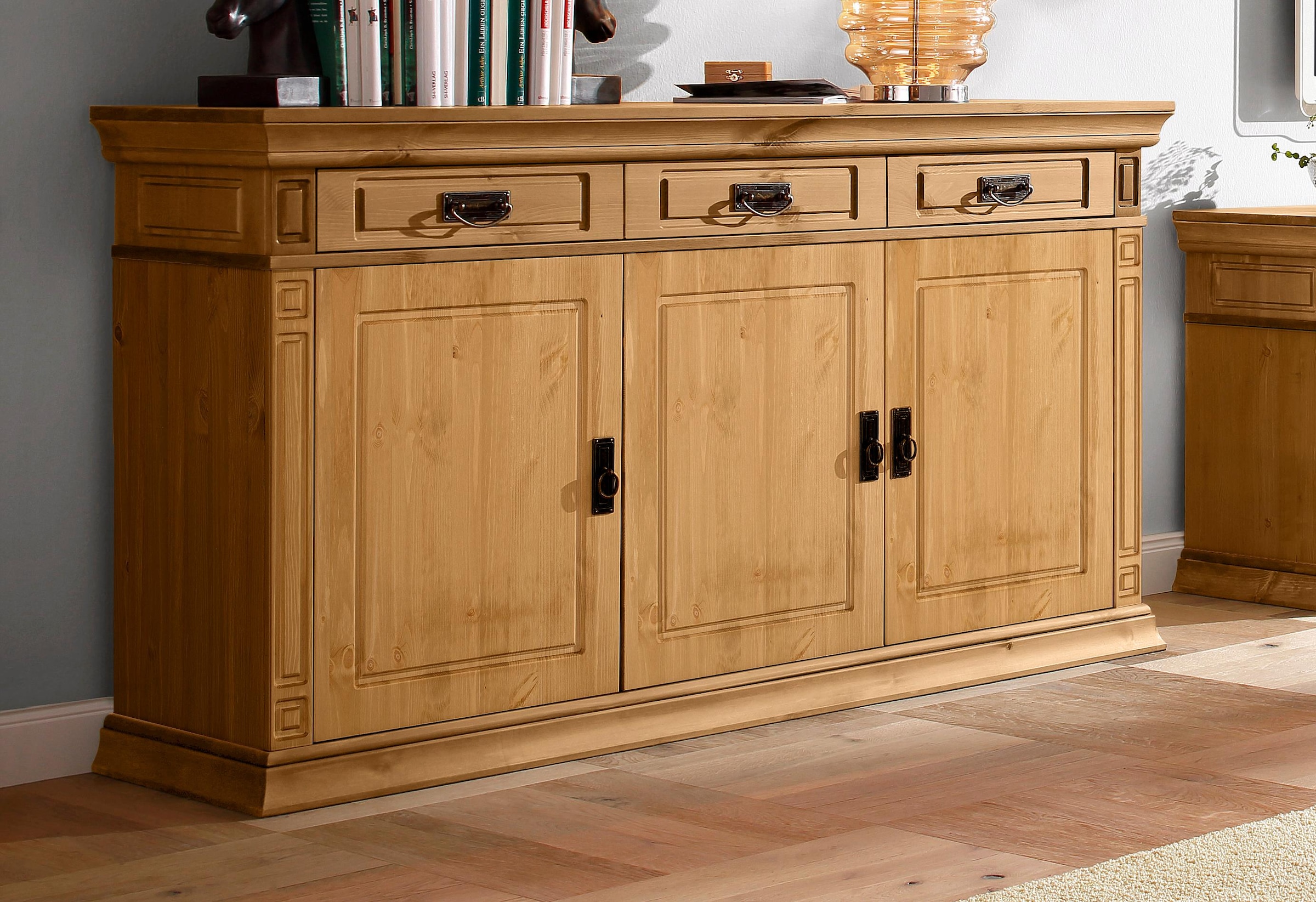 Image of GOODproduct Sideboard "Vinales, kommode 3 Schubläden, 3 Türen, 2 Einlegeböden" B/T/H: 155/39/83 cm, Messinggriffe im Jugendstil, Zierleiste und eleganter Sockel