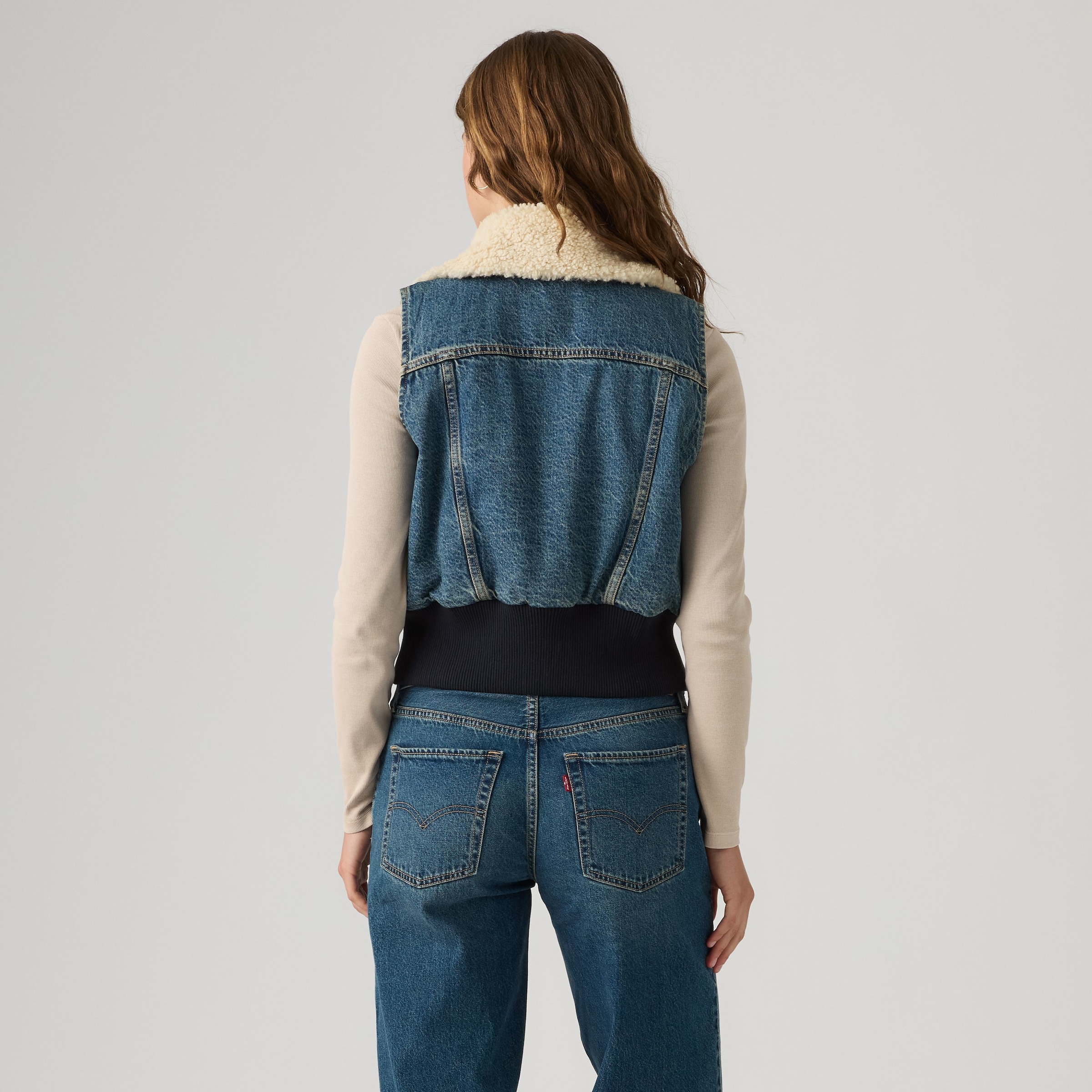 Levi's® Gilet en jean »TINY SHERPA VEST« avec col en peluche