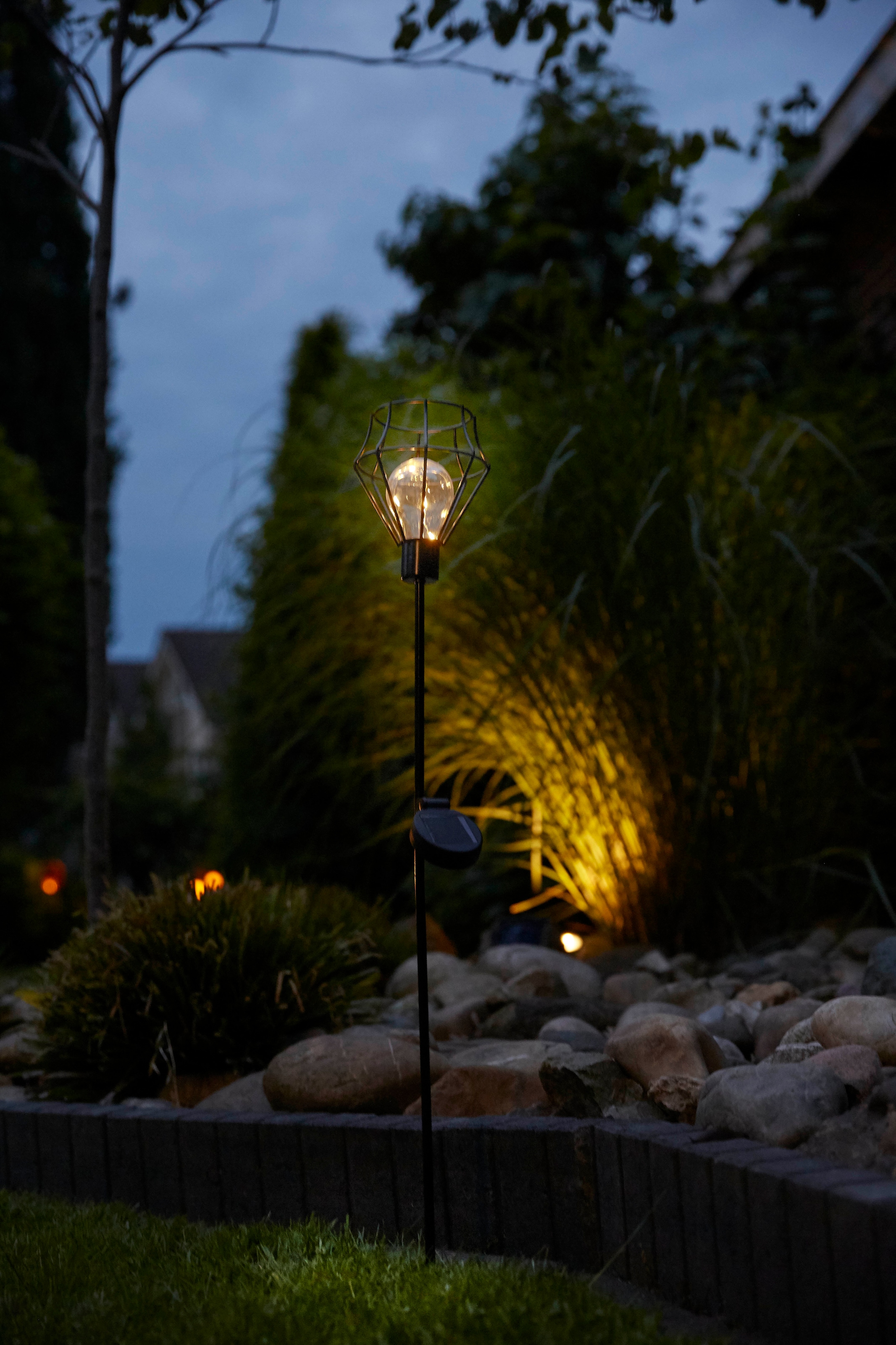 LUXFORM Lampe de jardin »Solar-Erdspiess-Gartenlampe - Pentagon - 2 Stück« Module LED 2 cuis ornement décoratif de jardin