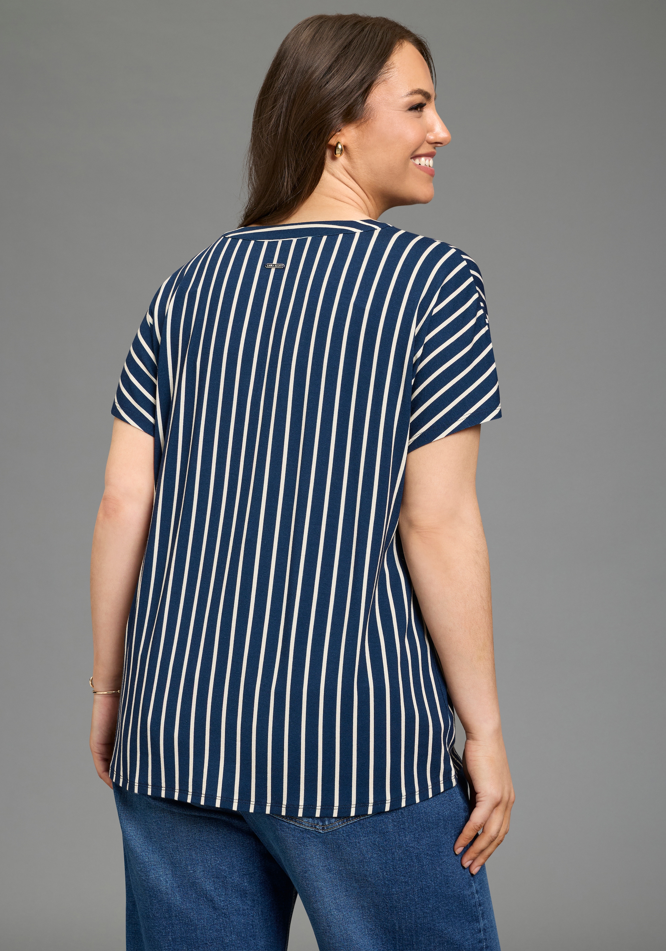 Laura Scott CURVE T-shirt casual Stil, Streifen-Optik, figurumspielende Passform
