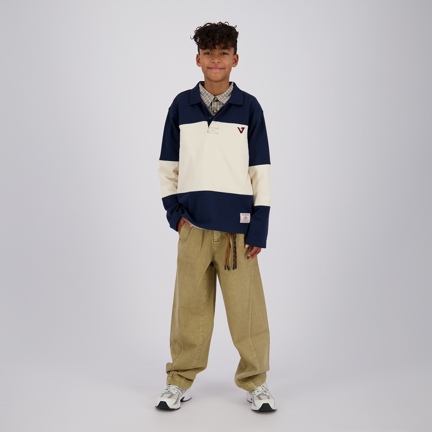Vingino Polo à manches longues avec grand imprimé dorsal / design colorblock / pour garçons