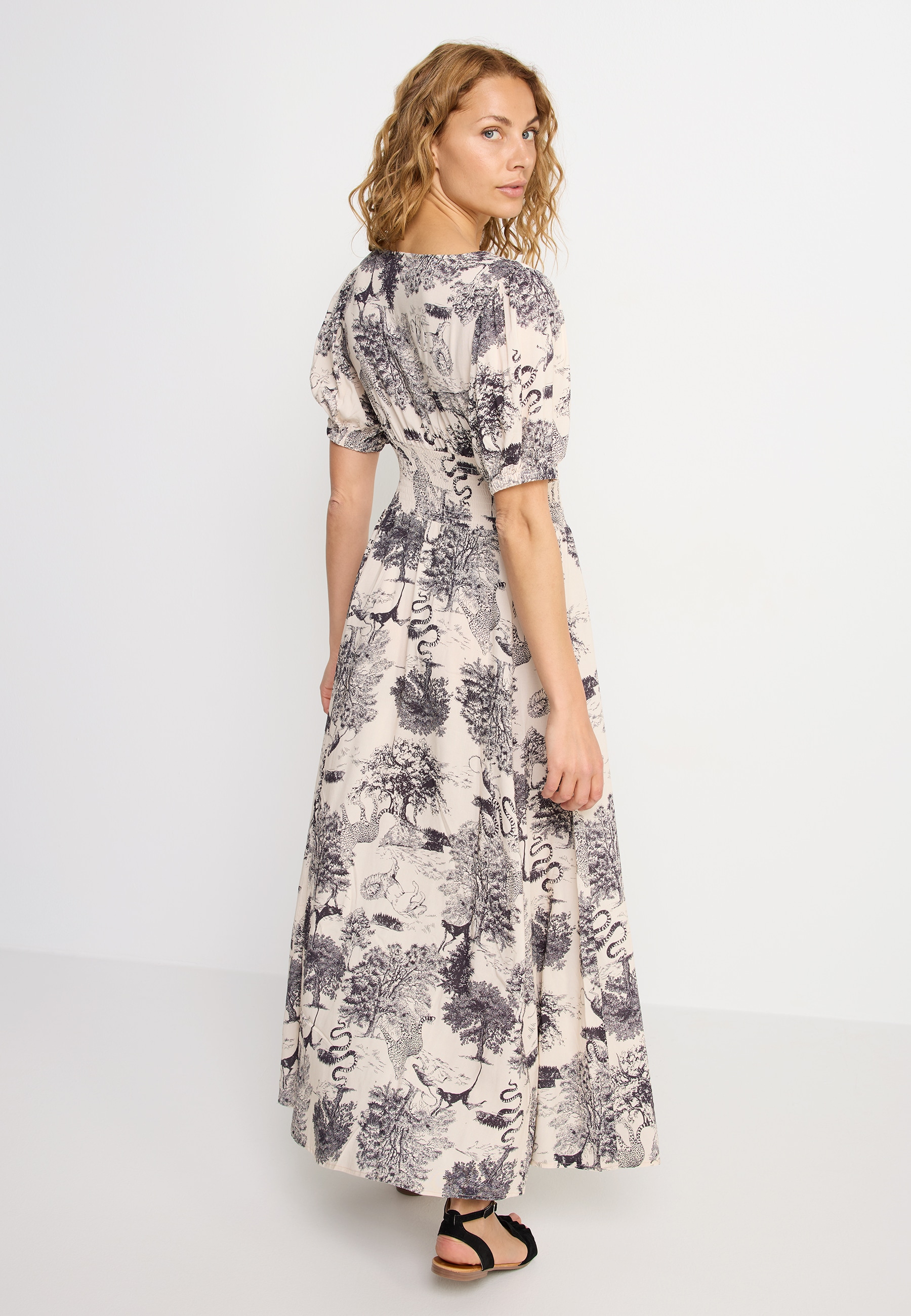 LASCANA Maxi robe avec imprimé intégral et encolure en V, robe d'été, robe de plage