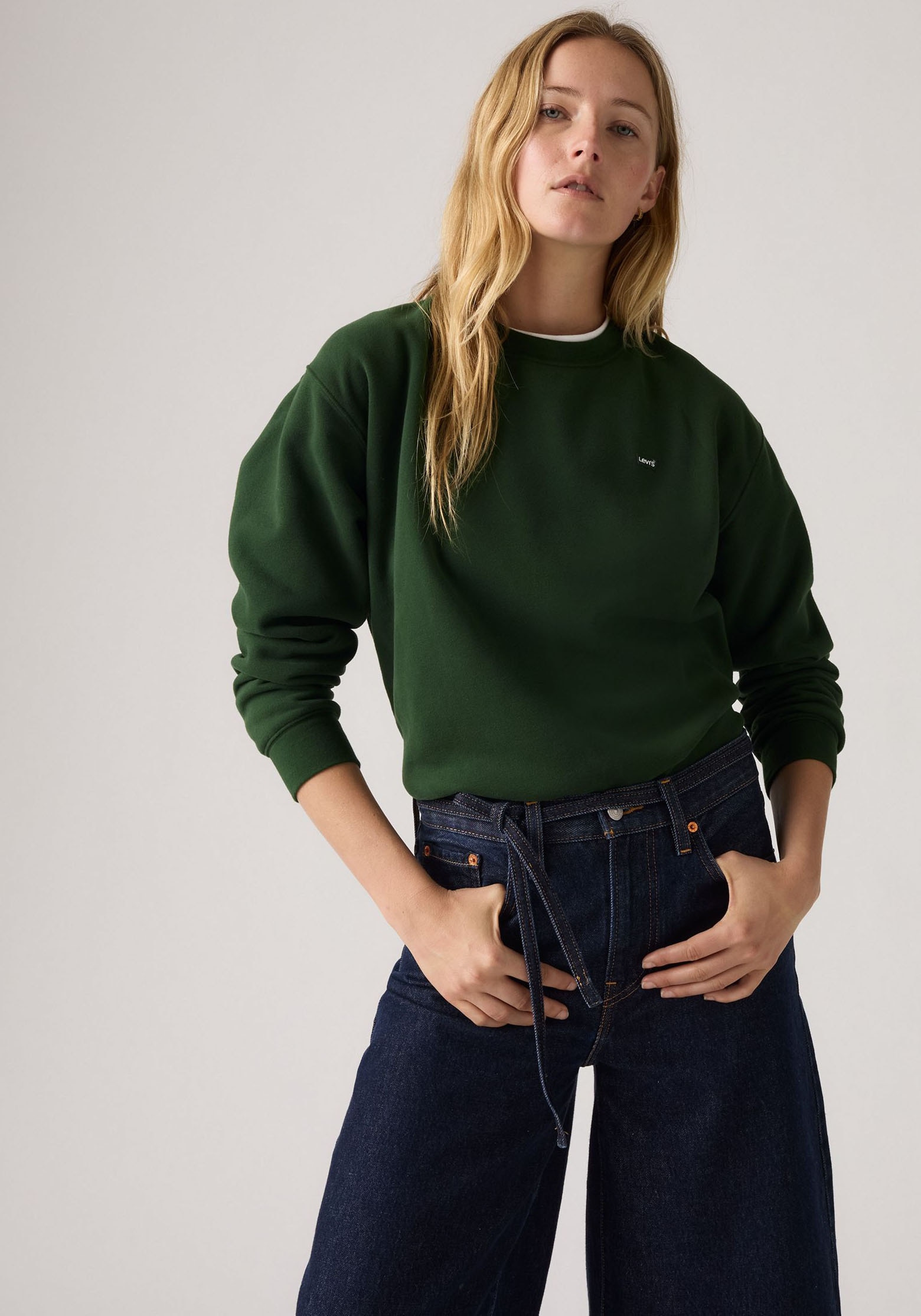 Levi's® Sweatshirt »EVERYDAY«, mit kleinem Logo auf der Brust