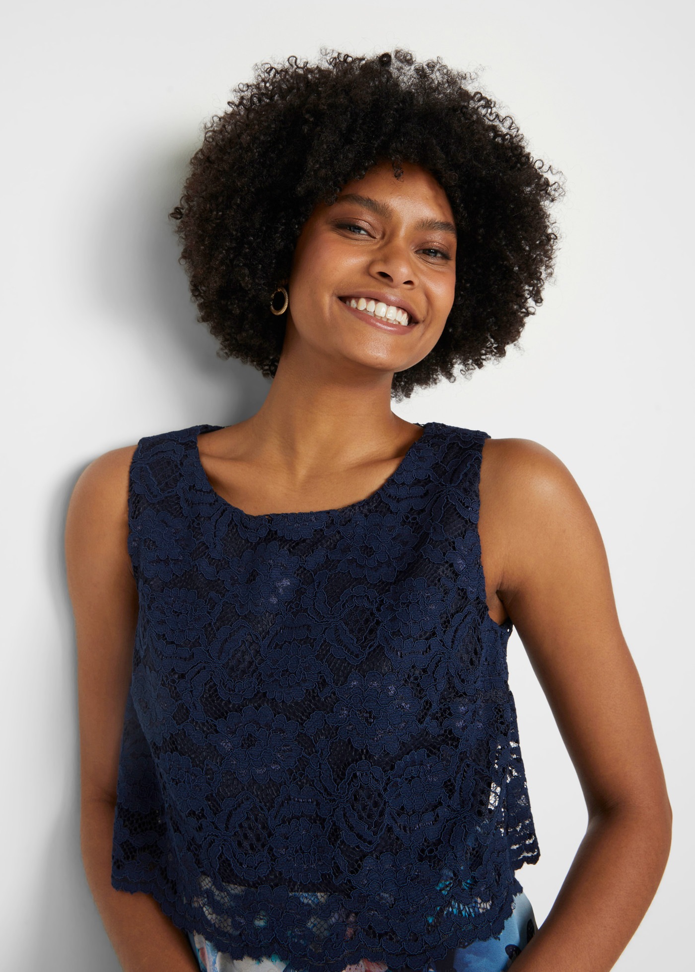 bonprix Chiffonkleid aus Chiffon, mit Spitze im Oberteil, Slim Fit, ärmellos