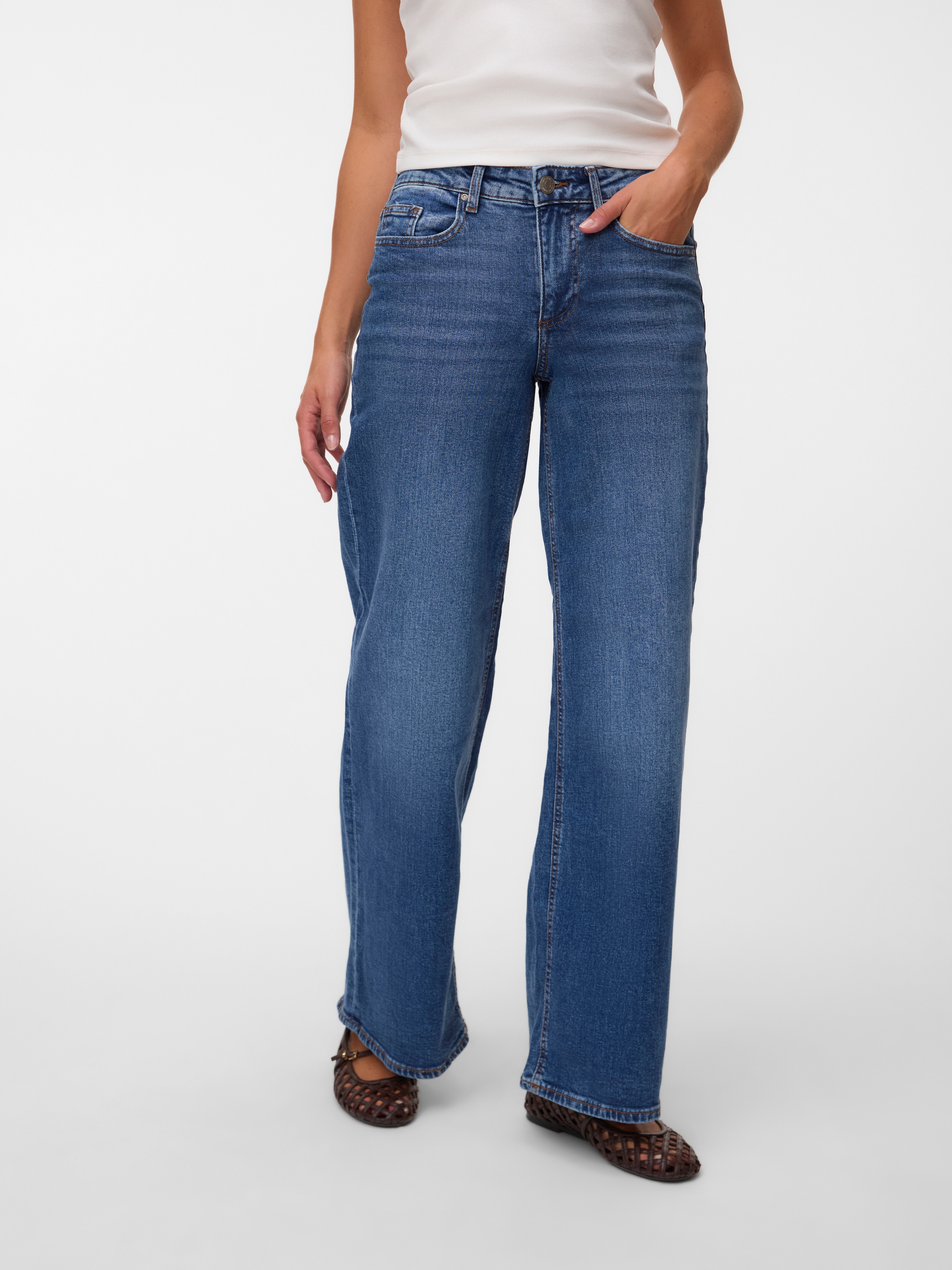 Image of Vero Moda Weite Jeans "VMSANDIE-STRETCH MR WIDE JNS RA3087 NOOS" Baumwollmischung, wide fit, mid rise